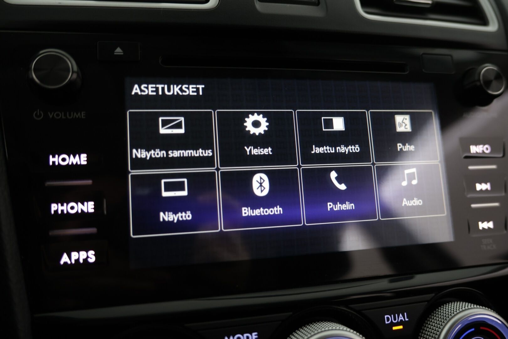 Subaru Levorg 2016 1,6i GT CVT - Neliveto / Vetokoukku / Vakkari / Täydellinen huoltokirja