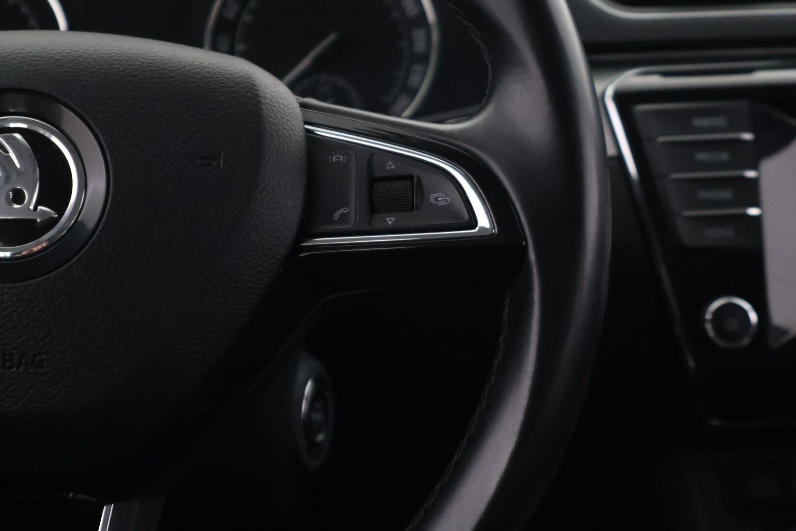 Skoda Superb 2016 Combi 2,0 TDI 190 Style DSG Autom. *YritysOutlet - Myydään vain yrityksille* - *YritysOutlet - Myydään vain yrityksille*