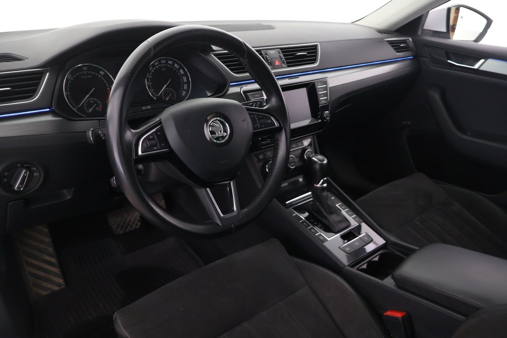 Skoda Superb 2016 Combi 2,0 TDI 190 Style DSG Autom. *YritysOutlet - Myydään vain yrityksille* - *YritysOutlet - Myydään vain yrityksille*