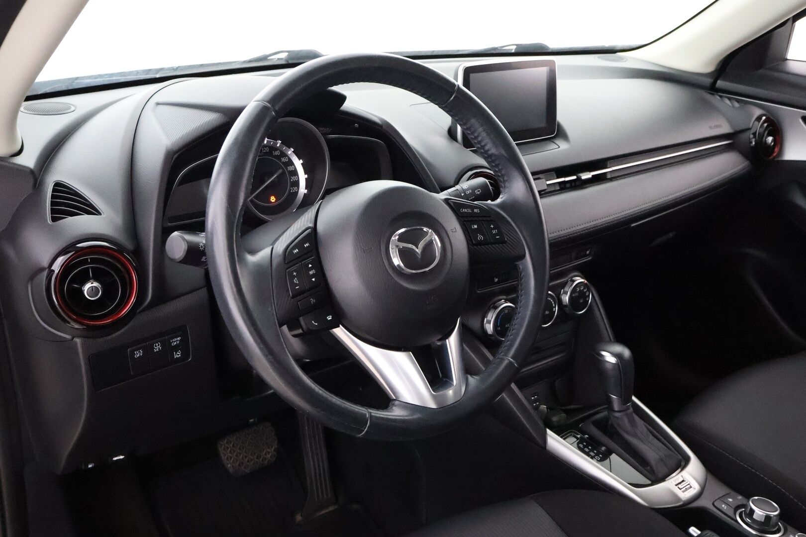Mazda CX-3 2016 2,0 (120) SKYACTIV-G Premium Plus 6AT  * Vakkari / Kaistavahti / Lohko&Sisä / P.Tutka / LED! - 2x Hyvät Renkaat / Huippusiisti! 