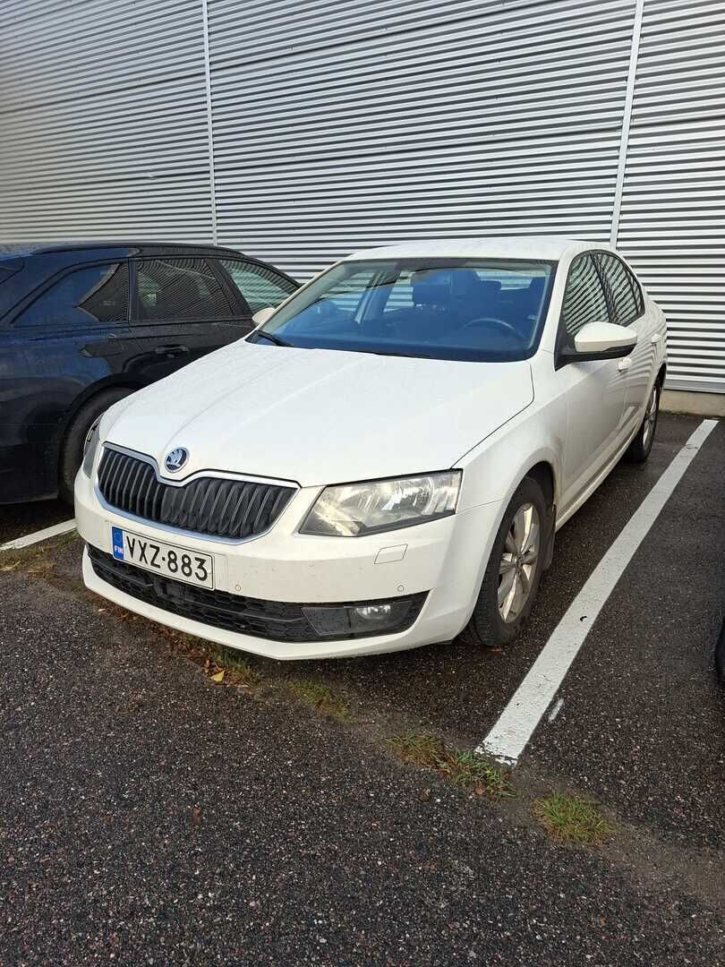 Skoda Octavia 2015 1,4 TSI Ambition - | Vakkari | Koukku | Monitoimiratti | Tutkat | Ilmastointi | - KORKO VAIN 3,99 %