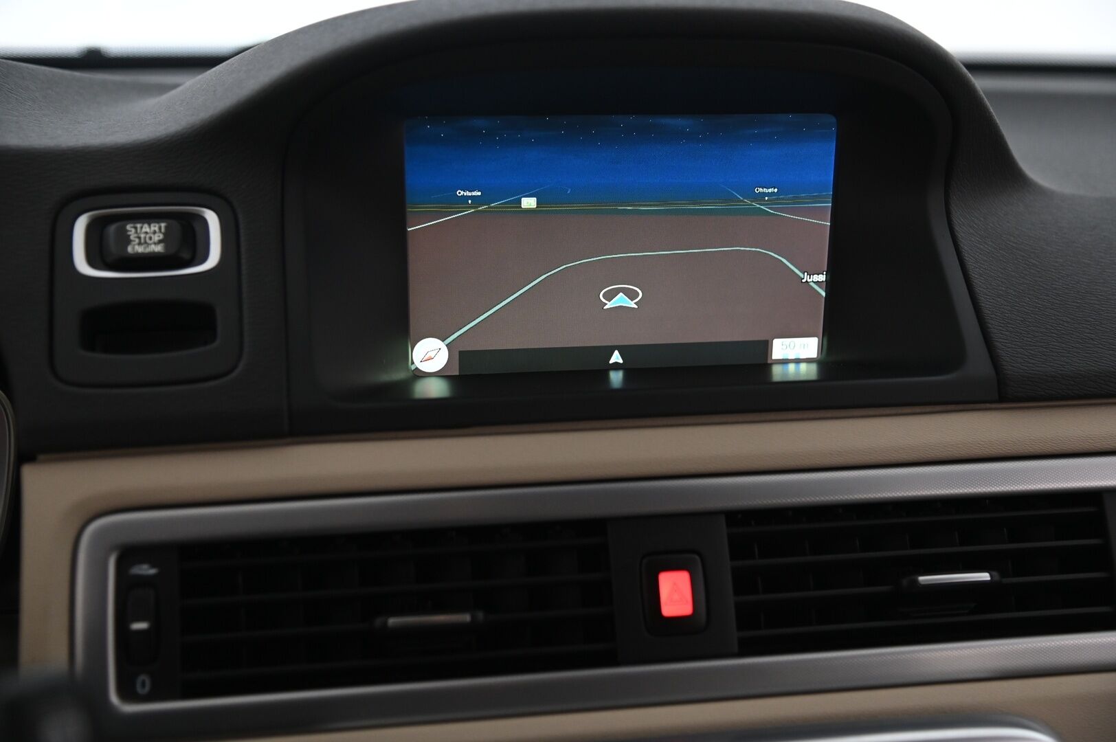 Volvo V70 2016 D3 Business Classic aut*Webasto / Muistipenkit / Navi / BT* - *Juuri saapunut / 2x renkaat & vanteet*