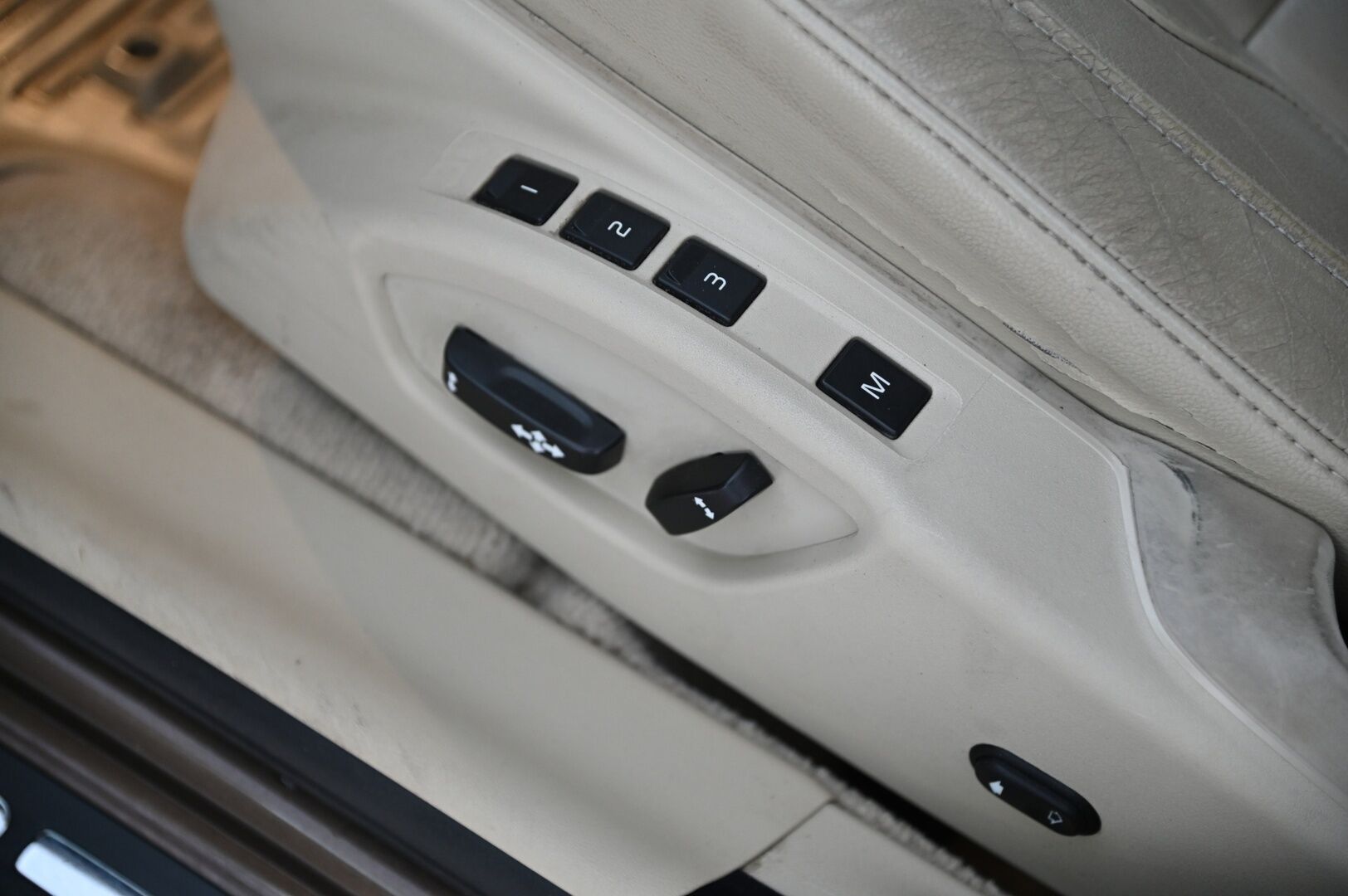 Volvo V70 2016 D3 Business Classic aut*Webasto / Muistipenkit / Navi / BT* - *Juuri saapunut / 2x renkaat & vanteet*