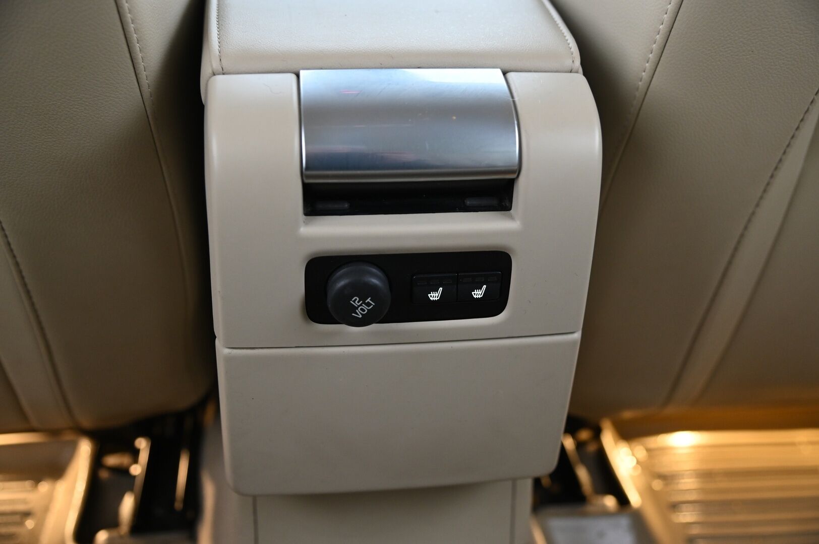 Volvo V70 2016 D3 Business Classic aut*Webasto / Muistipenkit / Navi / BT* - *Juuri saapunut / 2x renkaat & vanteet* - HULLUT AVAJAISHULINAT KORKOTARJOUS 3,29 %