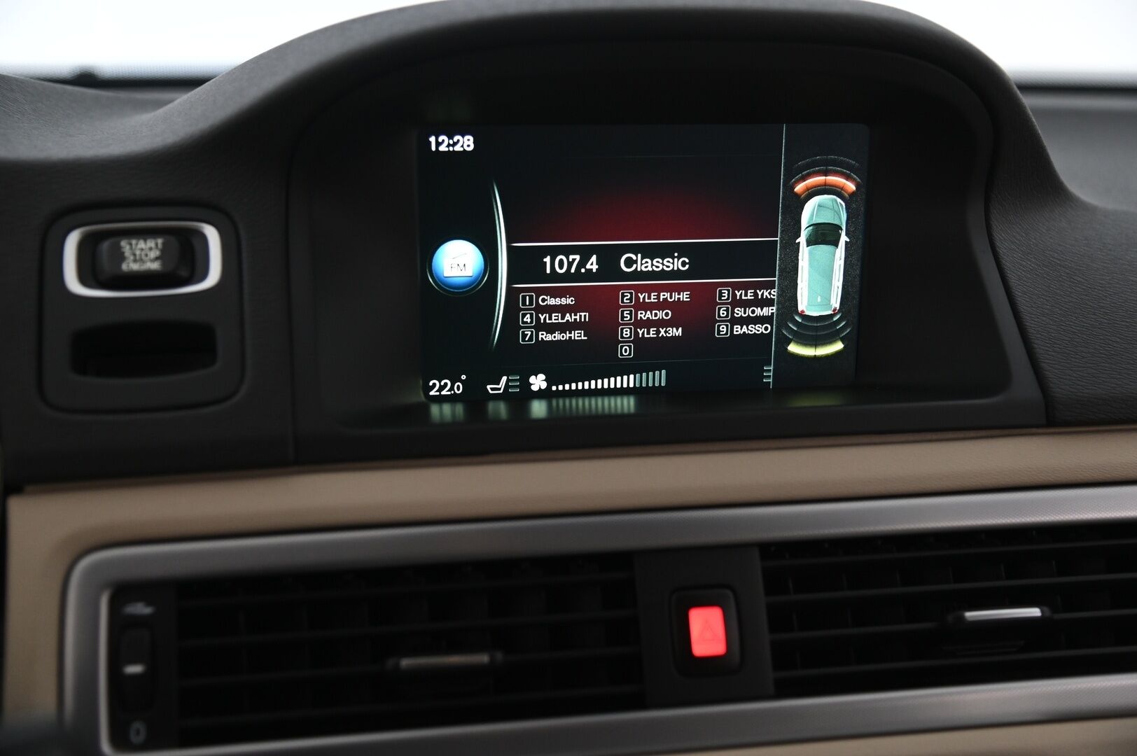 Volvo V70 2016 D3 Business Classic aut*Webasto / Muistipenkit / Navi / BT* - *Juuri saapunut / 2x renkaat & vanteet*