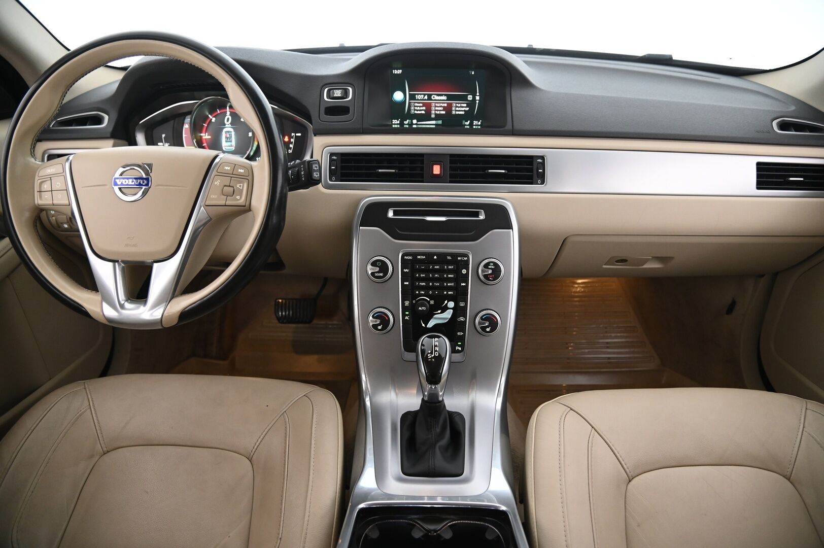 Volvo V70 2016 D3 Business Classic aut*Webasto / Muistipenkit / Navi / BT* - *Juuri saapunut / 2x renkaat & vanteet* - HULLUT AVAJAISHULINAT KORKOTARJOUS 3,29 %