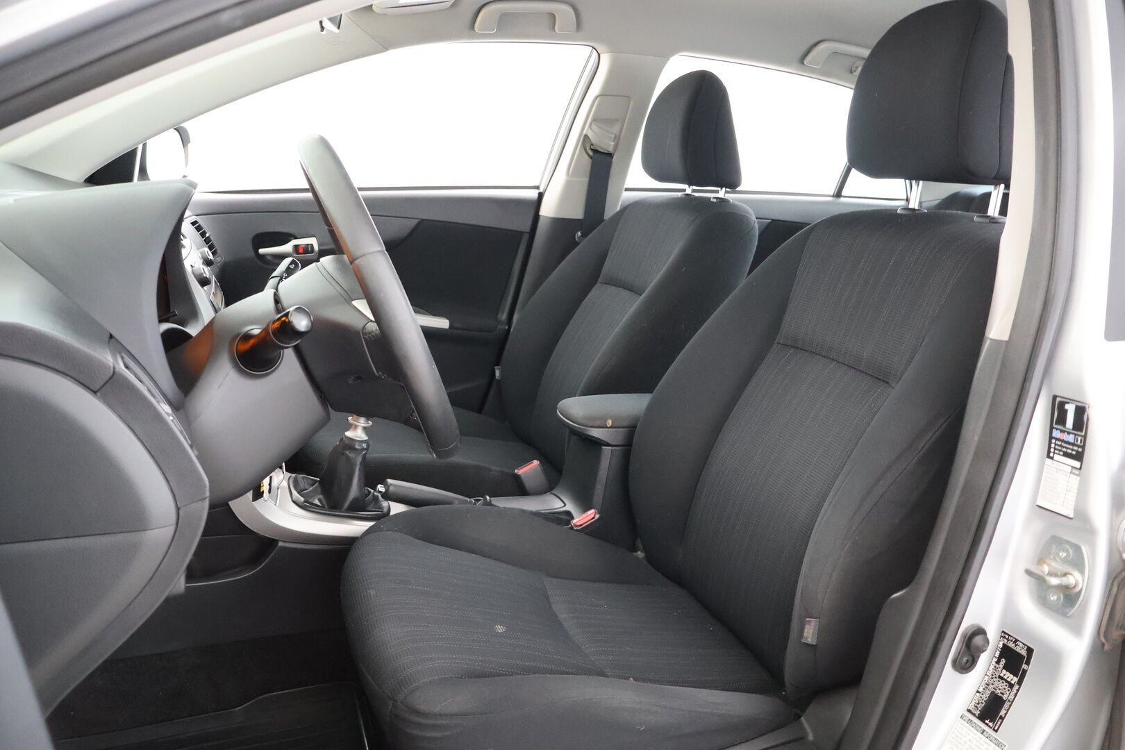 Toyota Corolla 2010 1,6 Valvematic Linea Sol 4ov - – Tämä auto myydään YritysOutlet -valikoimasta vain yritykselle