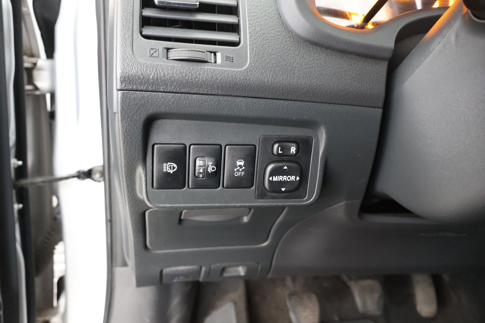 Toyota Corolla 2010 1,6 Valvematic Linea Sol 4ov - – Tämä auto myydään YritysOutlet -valikoimasta vain yritykselle