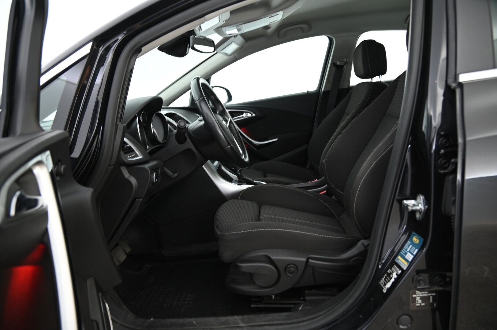 Opel Astra 2010 5-ov Sport 1,6 Turbo Ecotec 132kW AT6 *Myydään Huutokaupat.com*