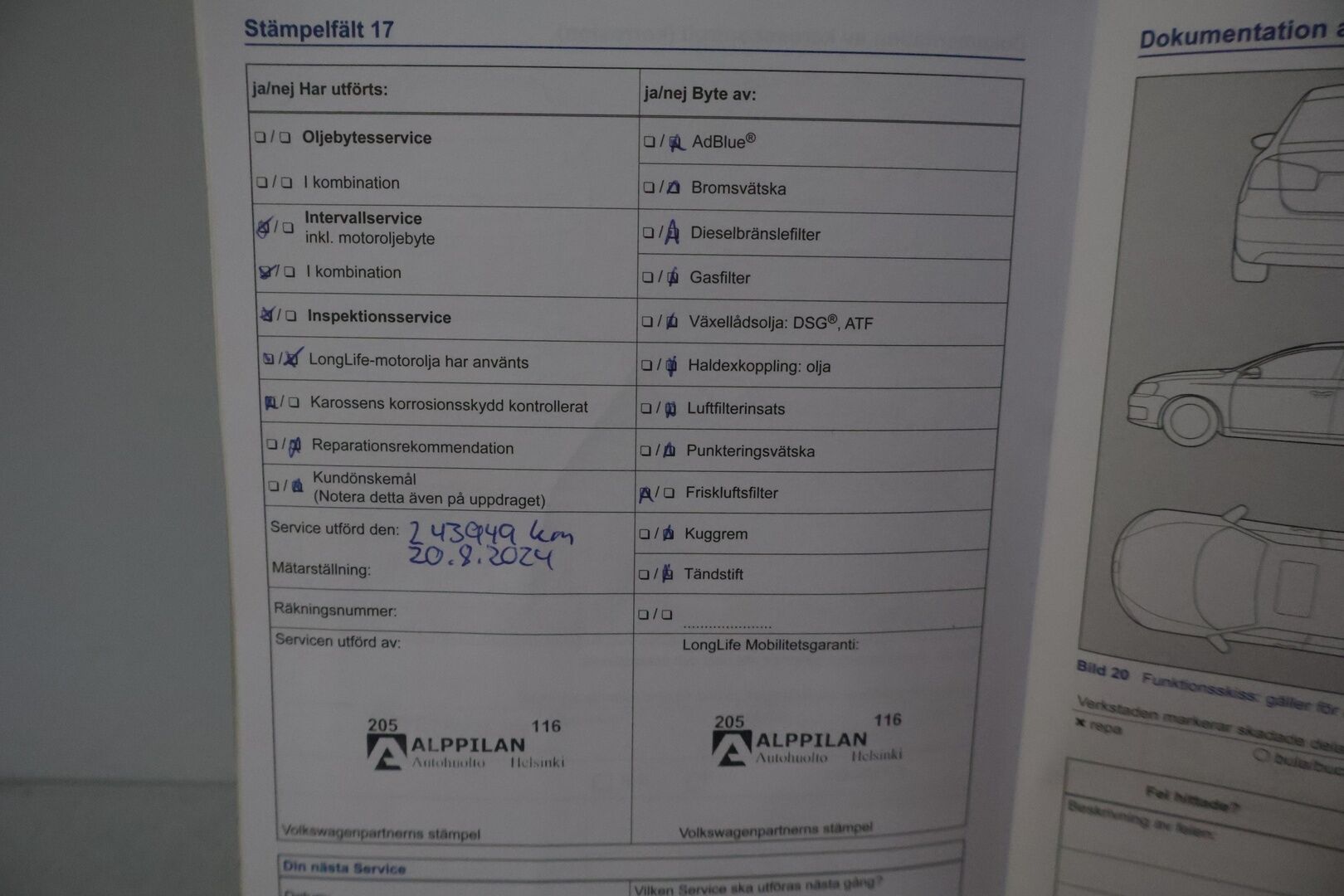 Volkswagen Passat 2013 *Myydään huutokaupat.com* - * Vakionopeudensäädin | Puolisähkösäätöinen kuljettajan istuin | 2x Alut | Huoltokirja *