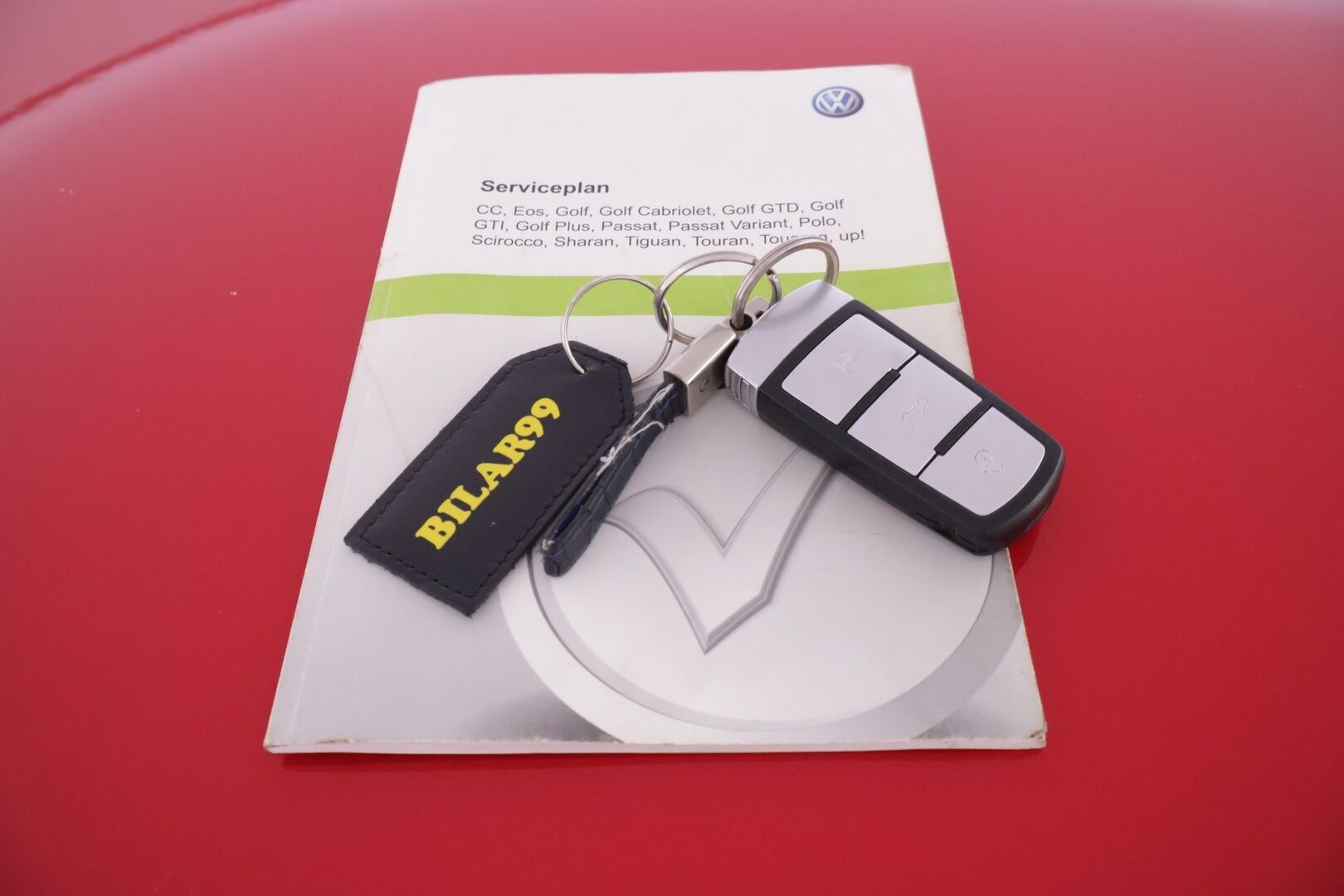 Volkswagen Passat 2013 *Myydään huutokaupat.com* - * Vakionopeudensäädin | Puolisähkösäätöinen kuljettajan istuin | 2x Alut | Huoltokirja *