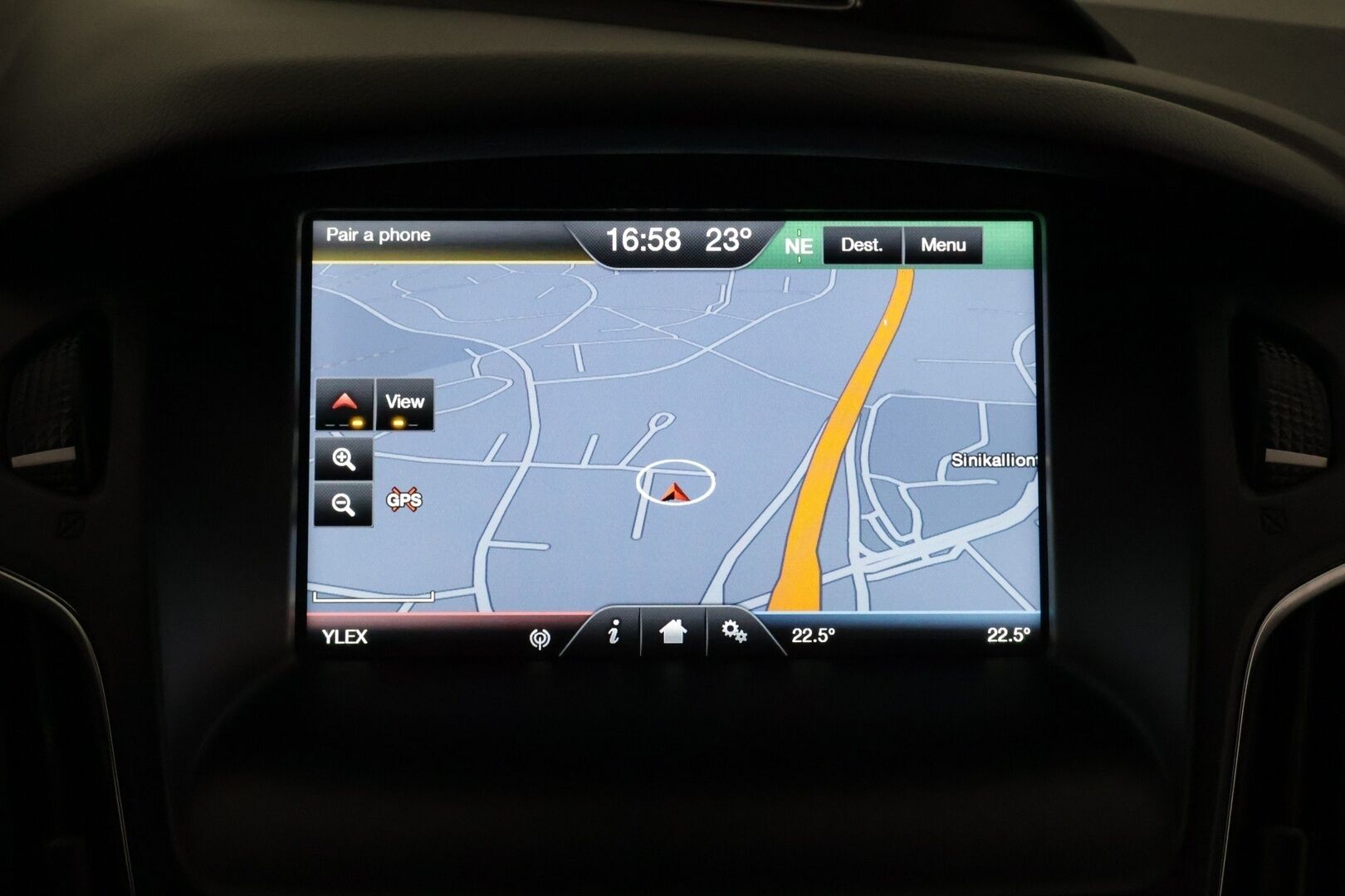 Ford Focus 2016 ST 2,0 TDCi 185 hv start/stop PowerShift A6 ST Wagon - | Recaro-penkit | Webasto | Lämm. tuulilasi | Avaimeton kulku ja -käynnistys | Tutkat | Navi |