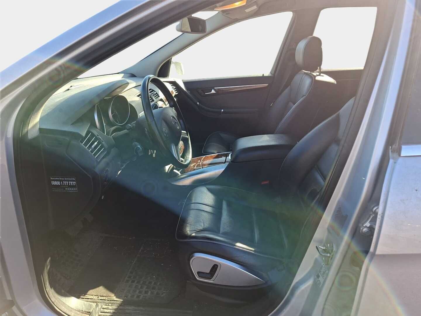 Mercedes-Benz R 2011 R 350 CDI 4MATIC Farmari (AC) 5ov 2987cm3 A - YritysOutlet - Myydään vain yrityksille - Adaptiivinen vakionopeudensäädin / Bliss / Ilma-alusta