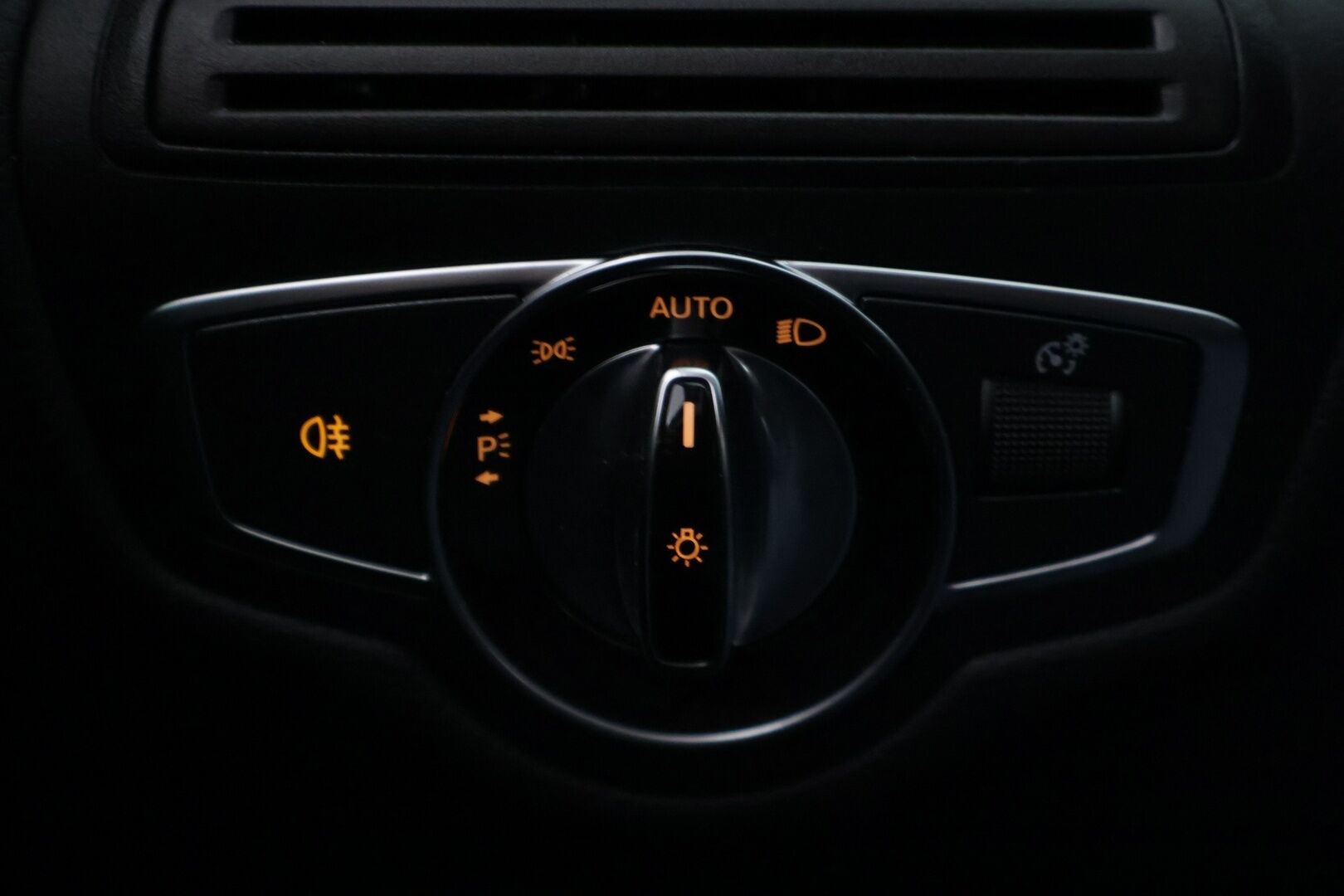 Mercedes-Benz C 2016 180 A Premium Business