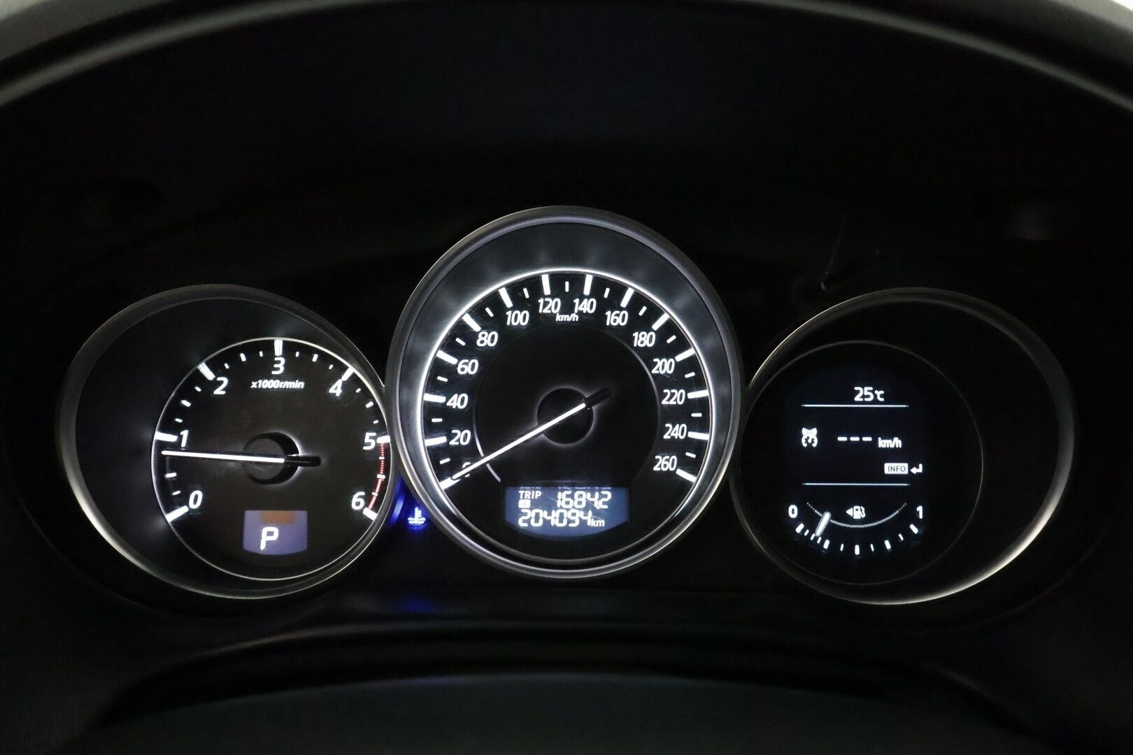 Mazda CX-5 2017 2,2 (150) SKYACTIV-D Premium Plus 6AT 5ov AWD QJ2 *Myydään huutokaupat.com* - Myydään huutokaupat.com