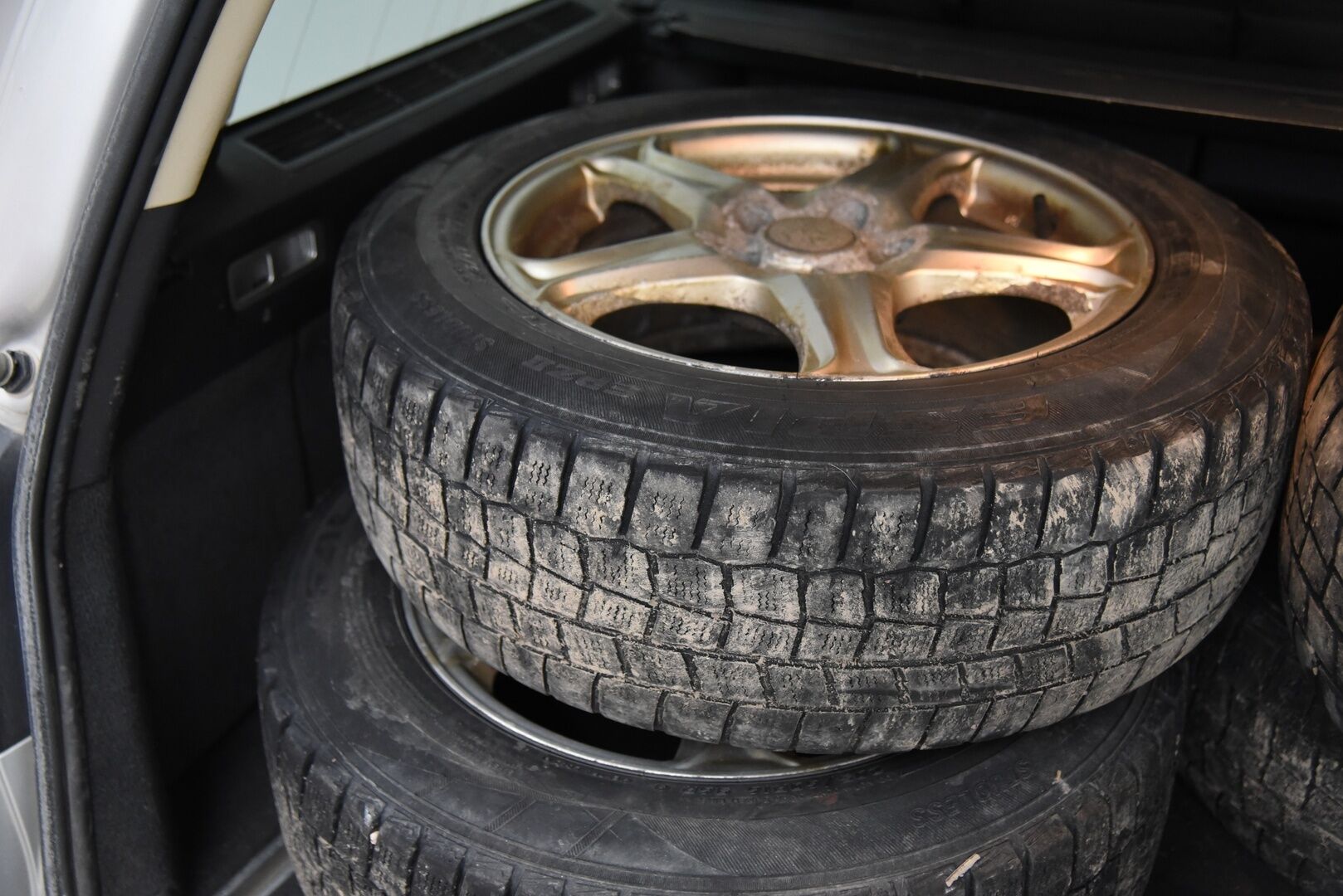 Volvo V70 2009 2,4D Kinetic aut / Vakkari / Huoltokirja / 2x renkaat **YritysOutlet - Myydään vain yrityksille** - *YritysOutlet - Myydään vain yrityksille*