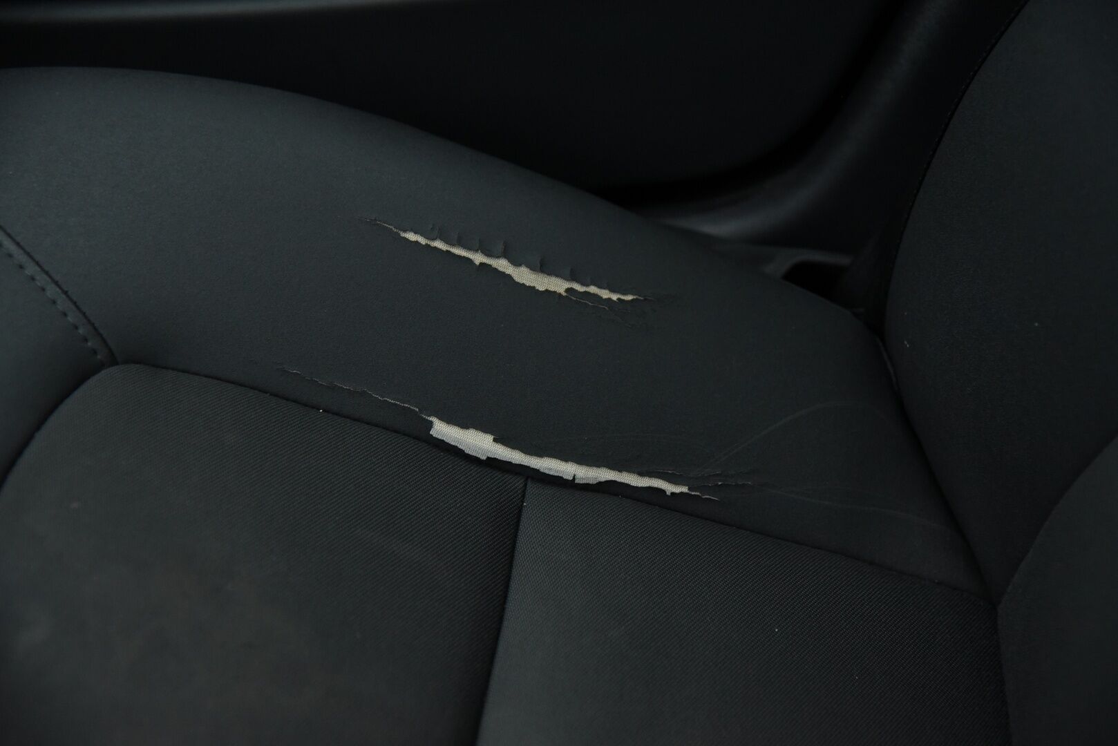 Volvo V70 2009 2,4D Kinetic aut / Vakkari / Huoltokirja / 2x renkaat **YritysOutlet - Myydään vain yrityksille** - *YritysOutlet - Myydään vain yrityksille*