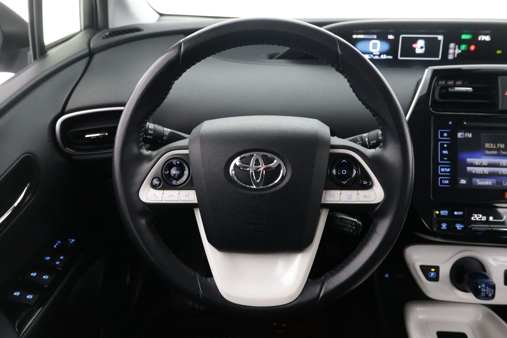 Toyota Prius 2016 Business - ACC / HUD / P-Kamera / Puhelimen langatonlataus - KORKO VAIN 3,99 %