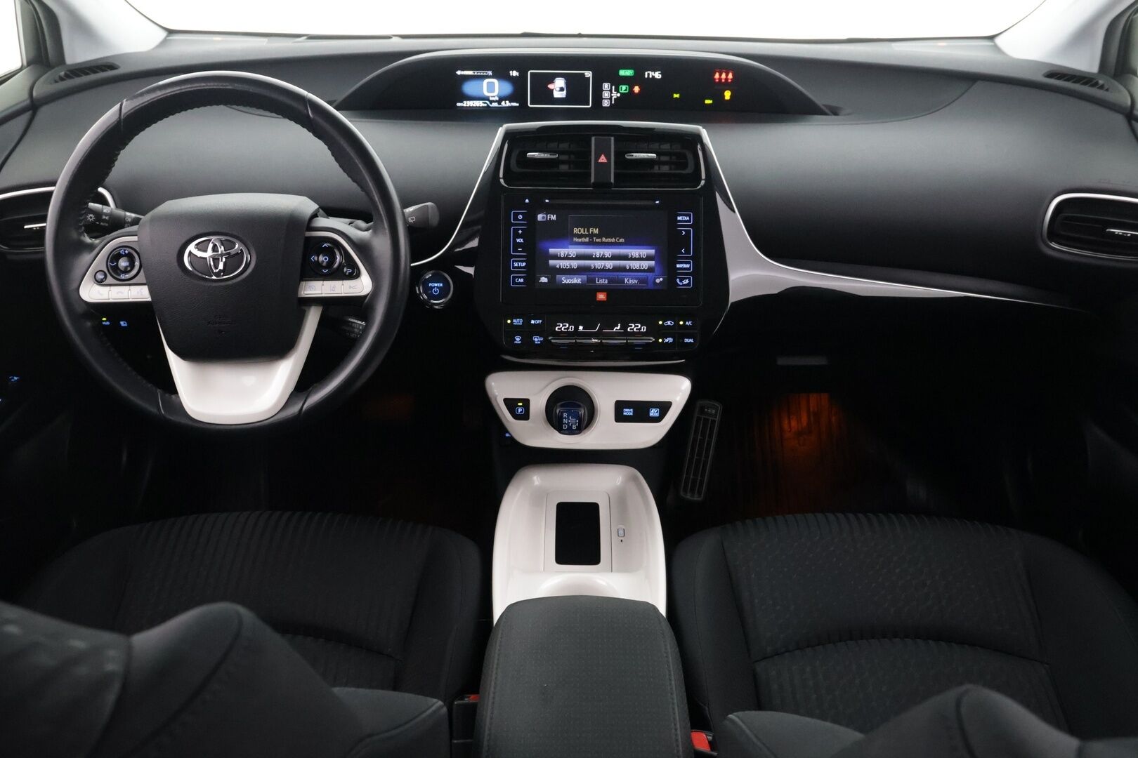 Toyota Prius 2016 Business - ACC / HUD / P-Kamera / Puhelimen langatonlataus - KORKO VAIN 3,99 %