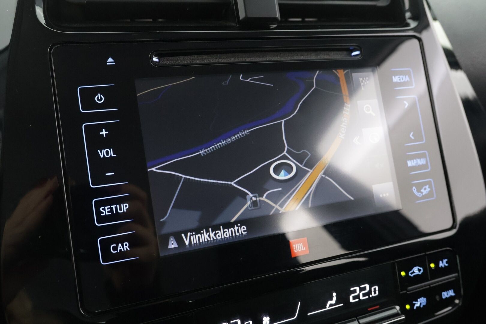 Toyota Prius 2016 Business - ACC / HUD / P-Kamera / Puhelimen langatonlataus - KORKO VAIN 3,99 %
