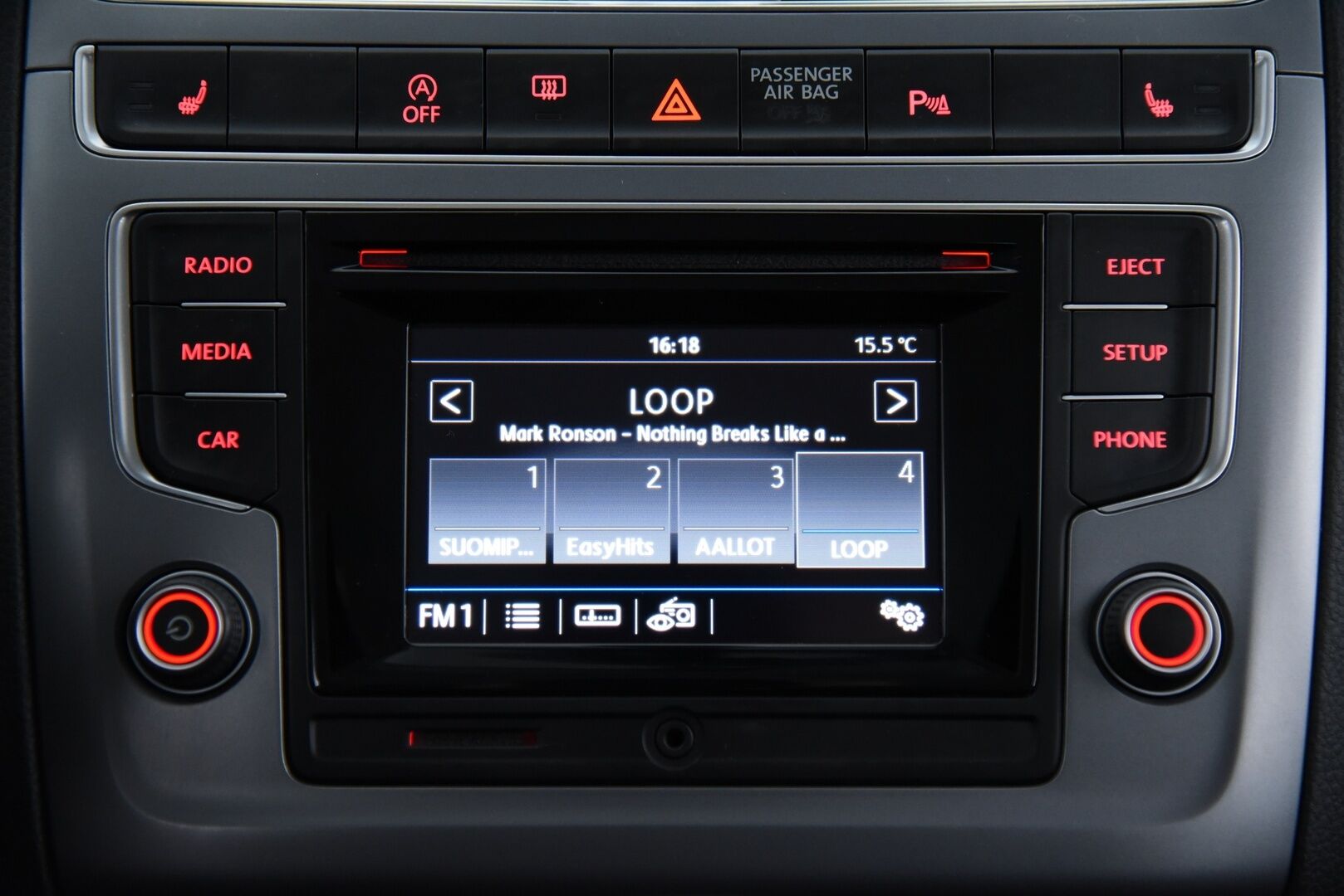 Volkswagen Polo 2016 Allstar 1,2 TSI 66 kW (90 hv) DSG-aut / Suomi-auto / Vakkari / P-tutkat / Bluetooth / - Juuri katsastettu & juuri huollettu / 2x vanteet / Lohko + sisätilalämmitin /