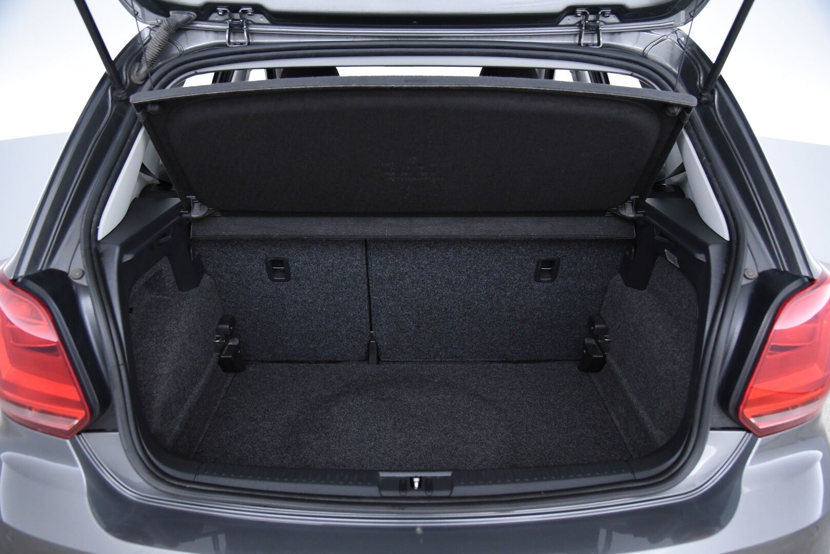 Volkswagen Polo 2016 Allstar 1,2 TSI 66 kW (90 hv) DSG-aut / Suomi-auto / Vakkari / P-tutkat / Bluetooth / - Juuri katsastettu & juuri huollettu / 2x vanteet / Lohko + sisätilalämmitin /