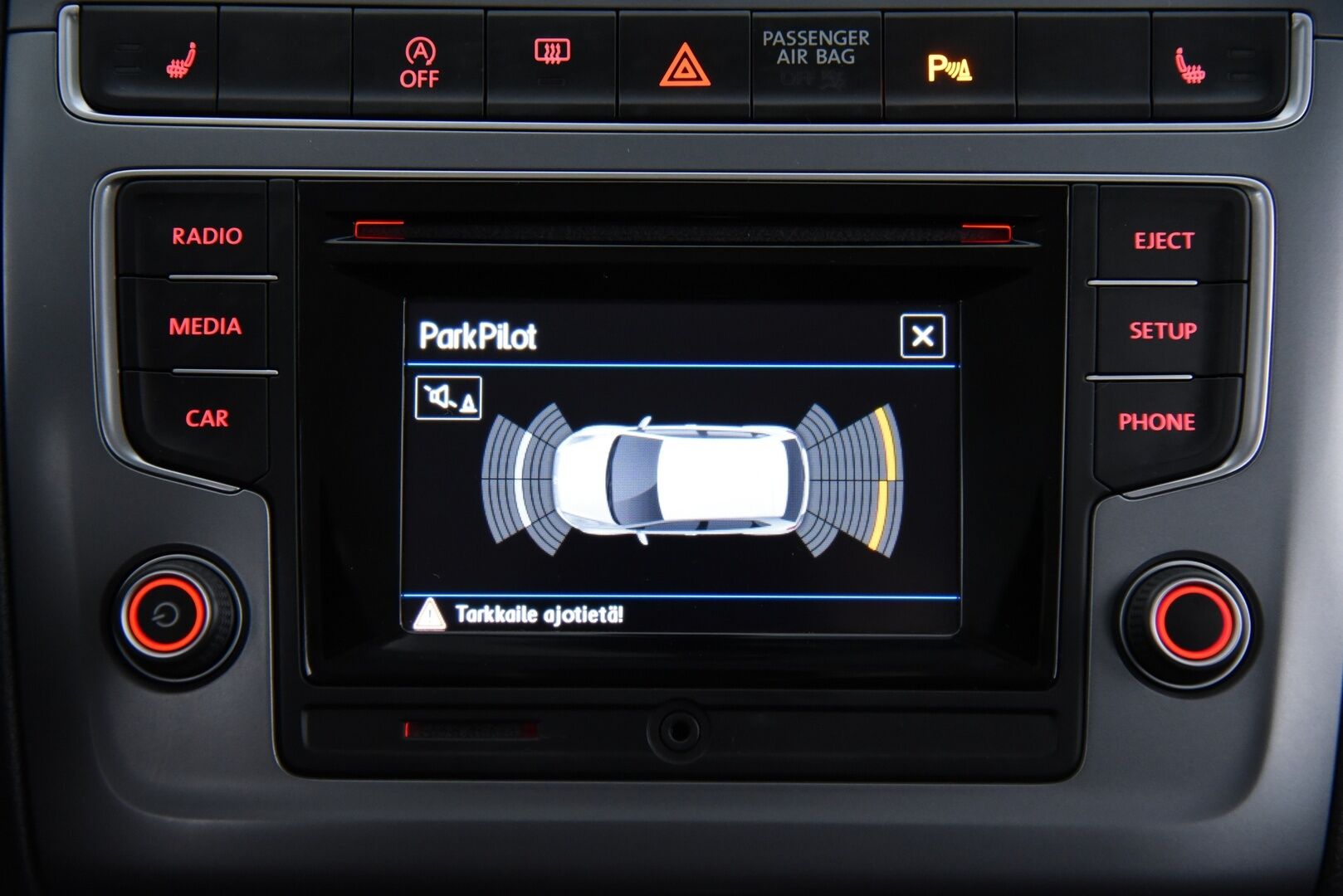 Volkswagen Polo 2016 Allstar 1,2 TSI 66 kW (90 hv) DSG-aut / Suomi-auto / Vakkari / P-tutkat / Bluetooth / - Juuri katsastettu & juuri huollettu / 2x vanteet / Lohko + sisätilalämmitin /