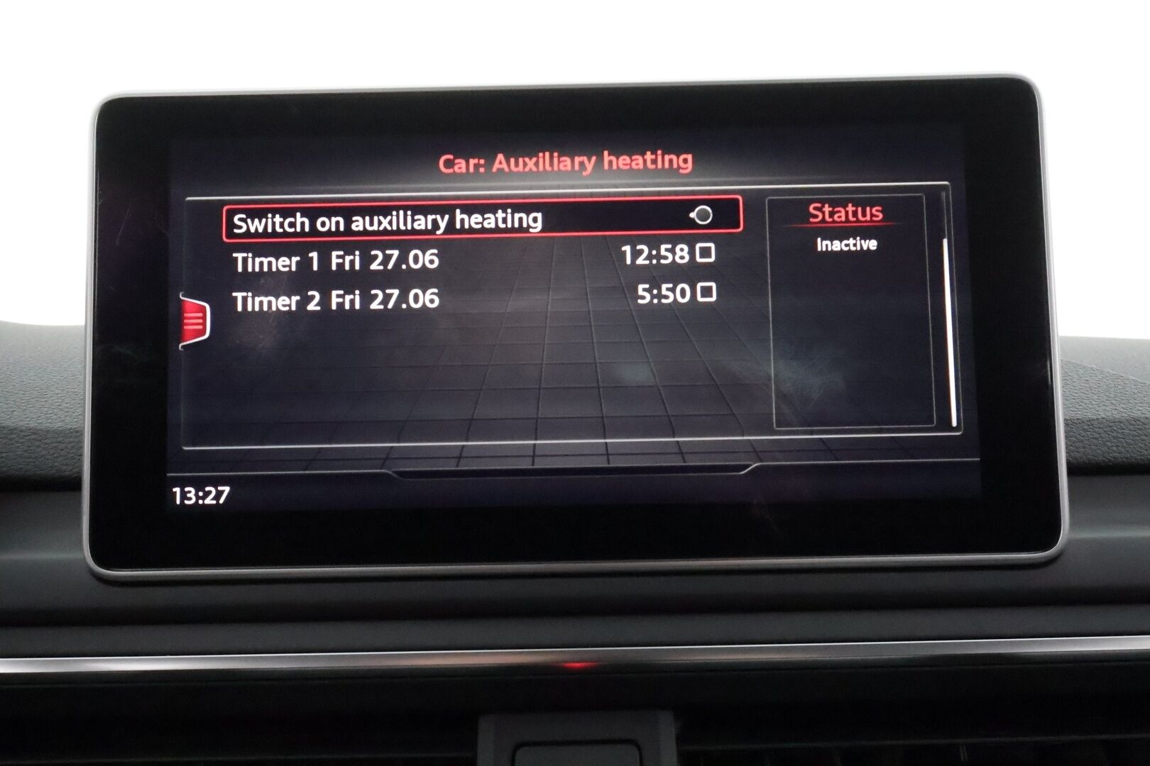 Audi A4 2017 Avant Land of quattro 2,0TDI 140 kW quattro S tronic **Webasto / Koukku / Matrix-LED / Sporttipenkit / P.Tutkat / Navi** - Suomi-auto / Kahdet Renkaat