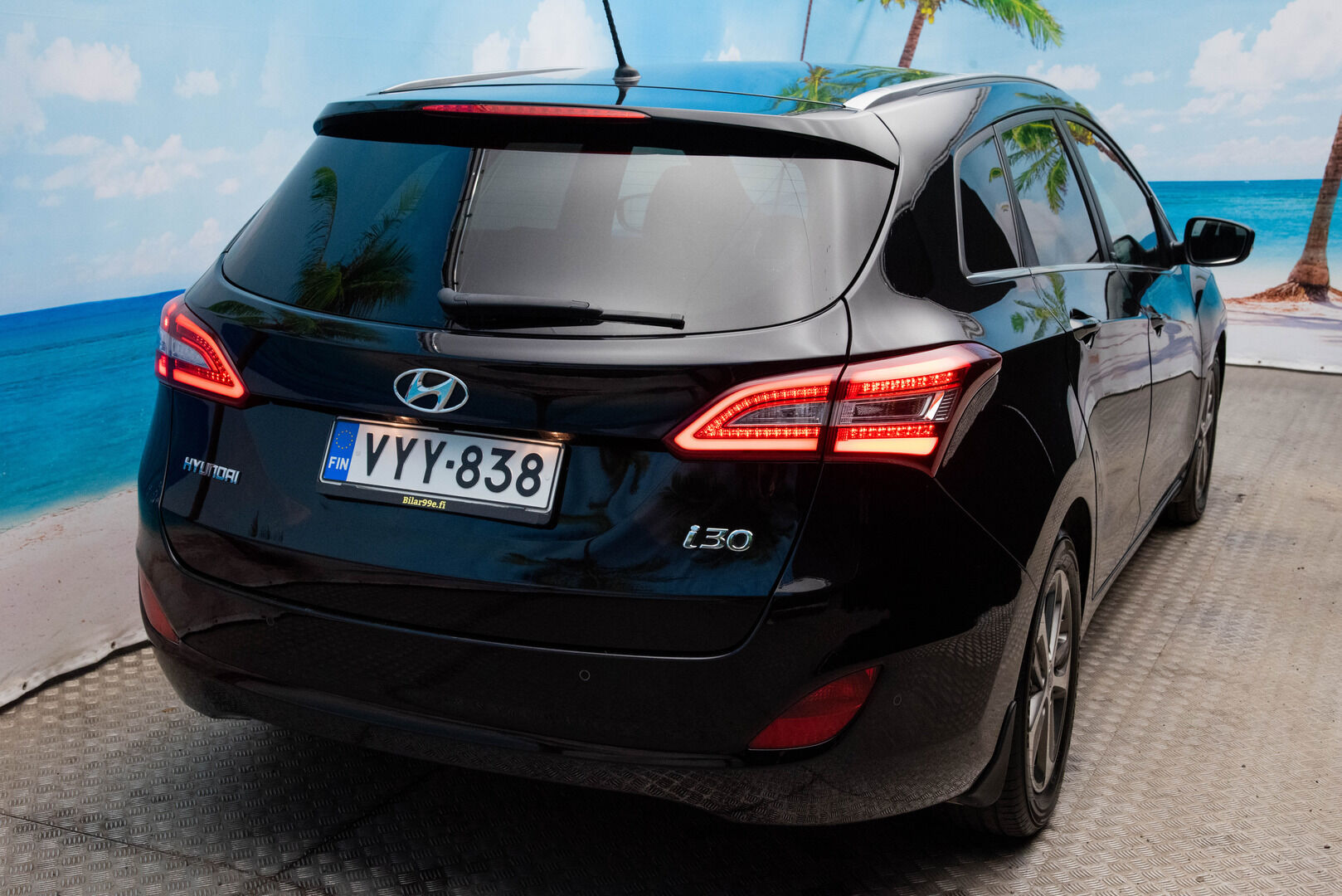Hyundai i30 Wagon 2017 1,6 6MT ISG GO! ** Suomi-Auto / Lohkolämmitin / Vakionopeudensäädin / P-tutkat ** - HULLUT AVAJAISHULINAT KORKOTARJOUS 3,29 %