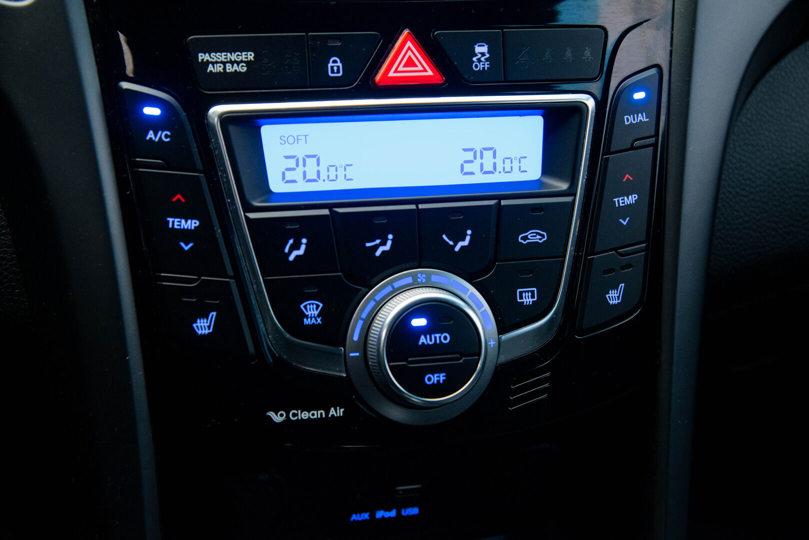 Hyundai i30 Wagon 2017 1,6 6MT ISG GO! ** Suomi-Auto / Lohkolämmitin / Vakionopeudensäädin / P-tutkat ** - HULLUT AVAJAISHULINAT KORKOTARJOUS 3,29 %