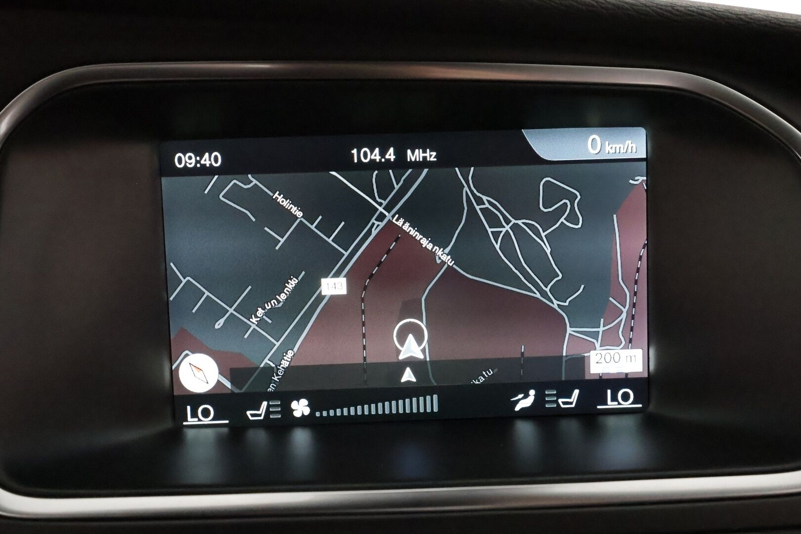 Volvo V40 2017 D2 Inscription aut **Webasto / Full-LED / P.Tutkat / Navi / Nahkaverhoilu** - Suomi-auto / Kahdet Renkaat