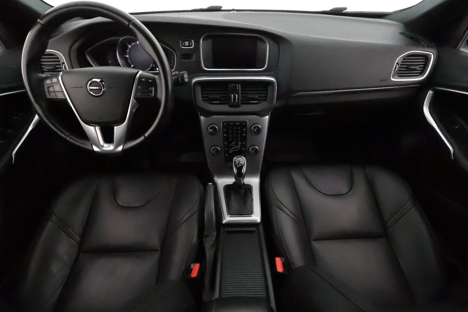 Volvo V40 2017 D2 Inscription aut **Webasto / Full-LED / P.Tutkat / Navi / Nahkaverhoilu** - Suomi-auto / Kahdet Renkaat