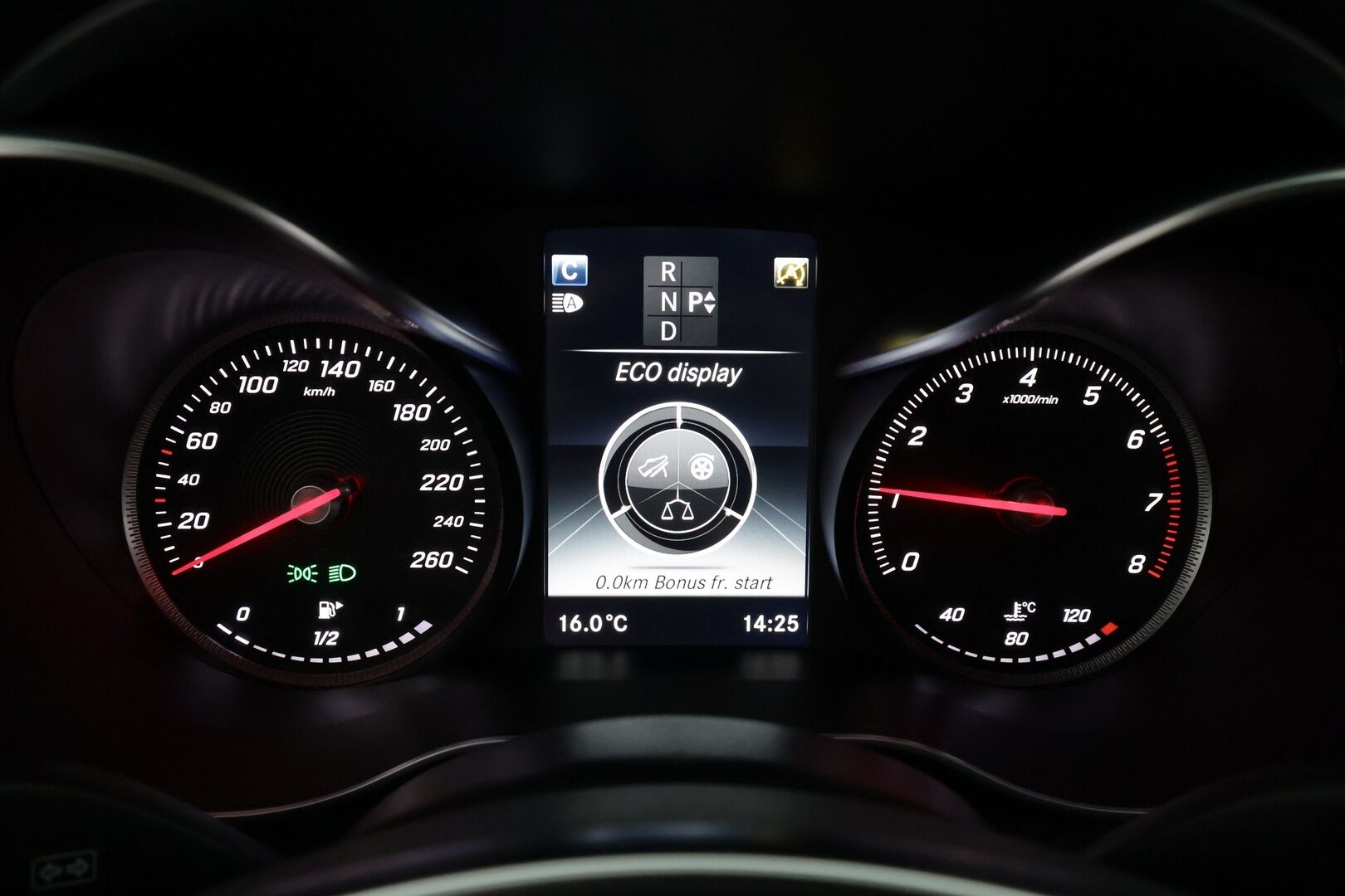 Mercedes-Benz C 2016 200 T A Business AMG - | Nahkaverhoilu | ILS-LED | Sporttipenkit | P.tutkat | Apple & Android | Dynamic Select | Bluetooth | 2x renkaat aluin | Hyvä huoltohistoria | 