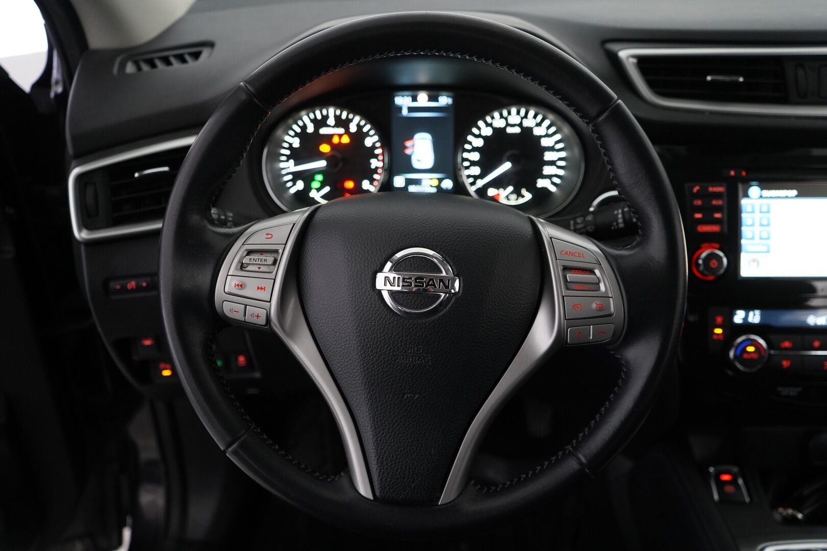 Nissan Qashqai 2016 YritysOutlet - Myydään vain yrityksille - Suomi-auto / Kahdet renkaat / Kattava huoltohistoria!