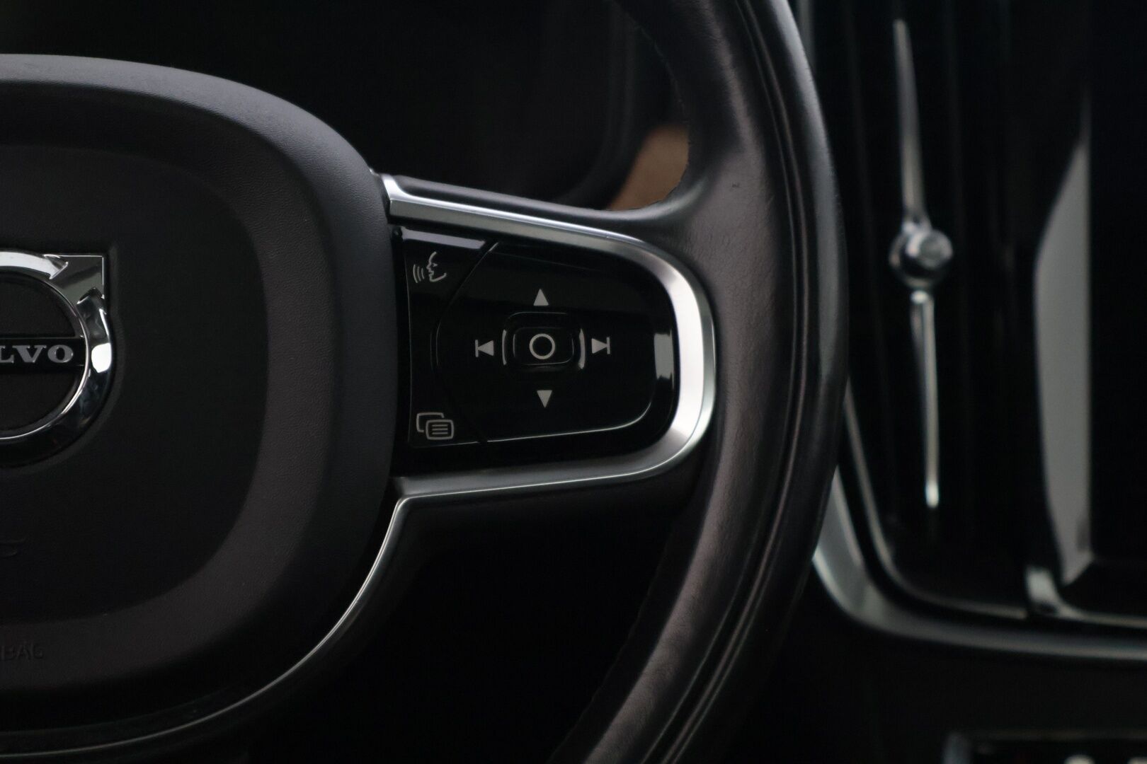 Volvo S90 2017 D5 AWD Inscription aut - | Huippu varusteet | Bower & Wilkins | 360-Kamera | BLIS | Sähkökoukku | Kattoluukku | Webasto | HUD | Adapt.LED | Adapt.Vakkari | 