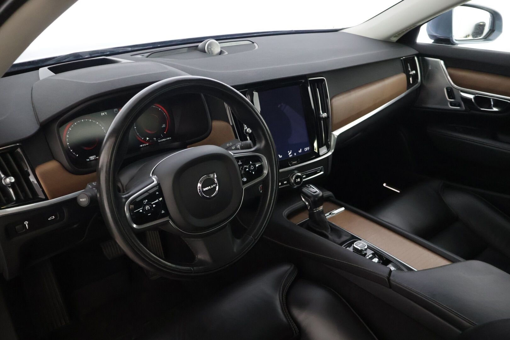 Volvo S90 2017 D5 AWD Inscription aut - | Huippu varusteet | Bower & Wilkins | 360-Kamera | BLIS | Sähkökoukku | Kattoluukku | Webasto | HUD | Adapt.LED | Adapt.Vakkari | 