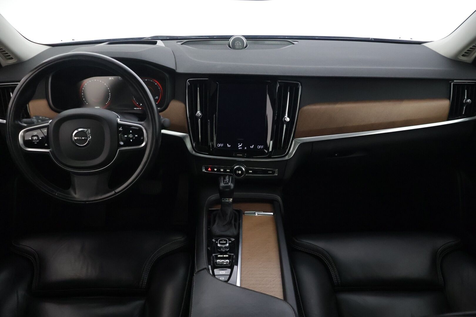 Volvo S90 2017 D5 AWD Inscription aut - | Huippu varusteet | Bower & Wilkins | 360-Kamera | BLIS | Sähkökoukku | Kattoluukku | Webasto | HUD | Adapt.LED | Adapt.Vakkari | 