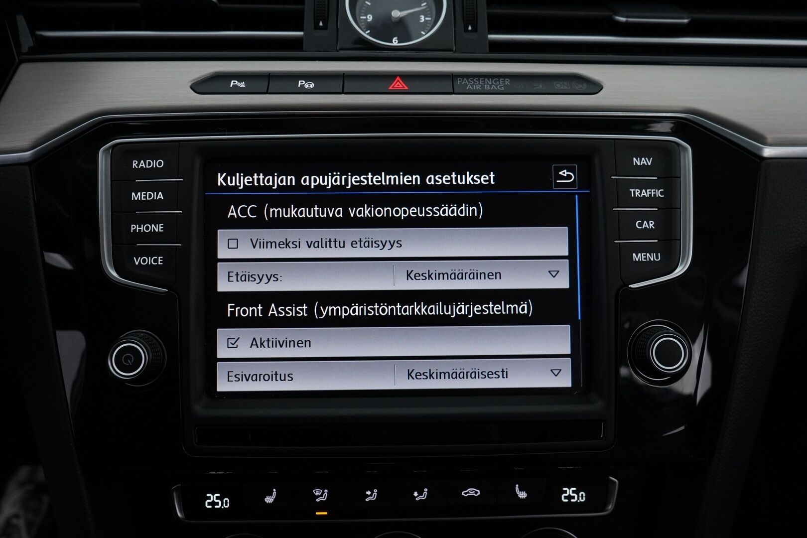 Volkswagen Passat 2017 Variant Highline 1,6 TDI 88 kW (120 hv) DSG-automaatti - ACC | Digimittaristo | Webasto | Apple Carplay | Sähkökontti | Suomi-auto | Jakopää tehty | Kahdet vanteet
