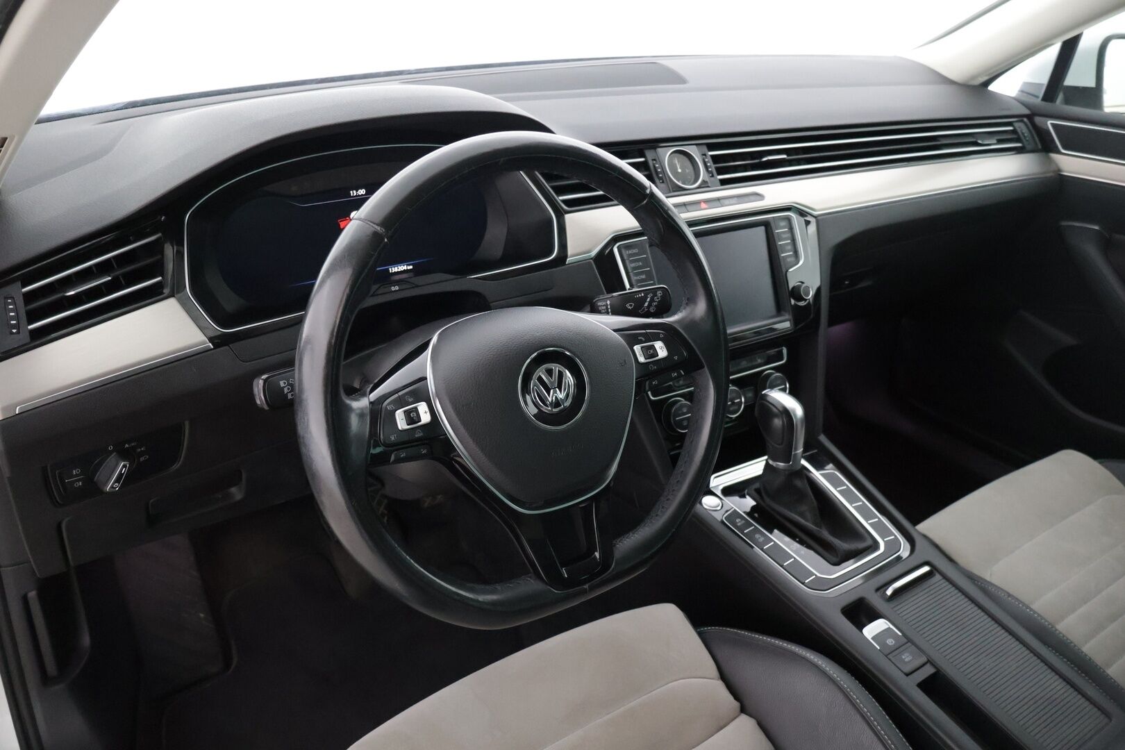 Volkswagen Passat 2017 Variant Highline 1,6 TDI 88 kW (120 hv) DSG-automaatti * Adapt.vakkari / Digimittari / Webasto / Carplay / Sähkökontti * - Suomi-auto / Jakopää tehty / Kahdet vanteet