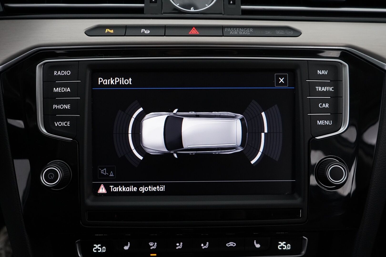Volkswagen Passat 2017 Variant Highline 1,6 TDI 88 kW (120 hv) DSG-automaatti - ACC | Digimittaristo | Webasto | Apple Carplay | Sähkökontti | Suomi-auto | Jakopää tehty | Kahdet vanteet