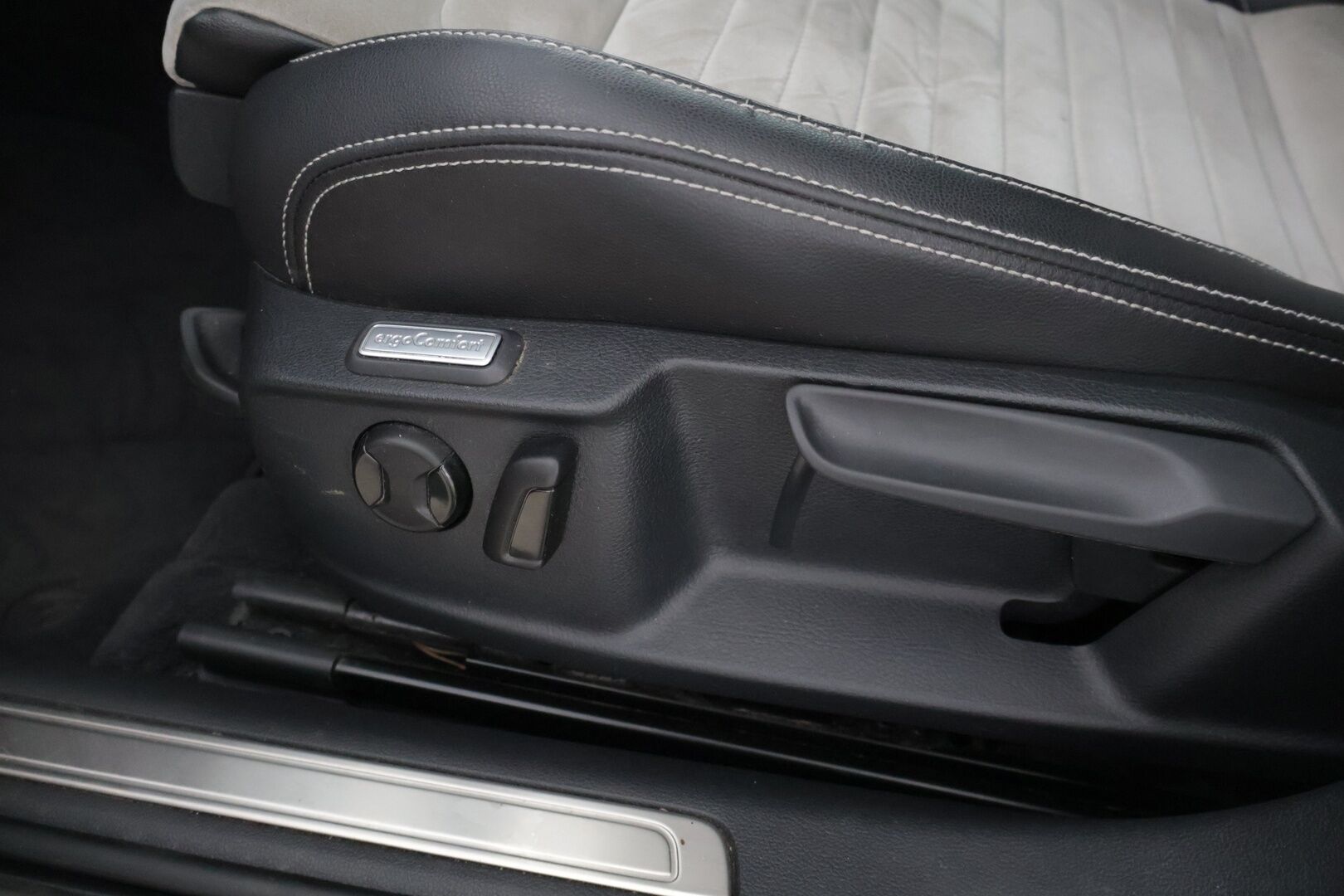 Volkswagen Passat 2017 Variant Highline 1,6 TDI 88 kW (120 hv) DSG-automaatti * / Webasto / Adapt.vakkari / Digimittari / Suomi-auto / Carplay / Sähkökontti / * - Todella siistissä kunnossa, hyvällä pidolla ollut Suomi-auto yksilö & webasto kaukosäätimellä! 