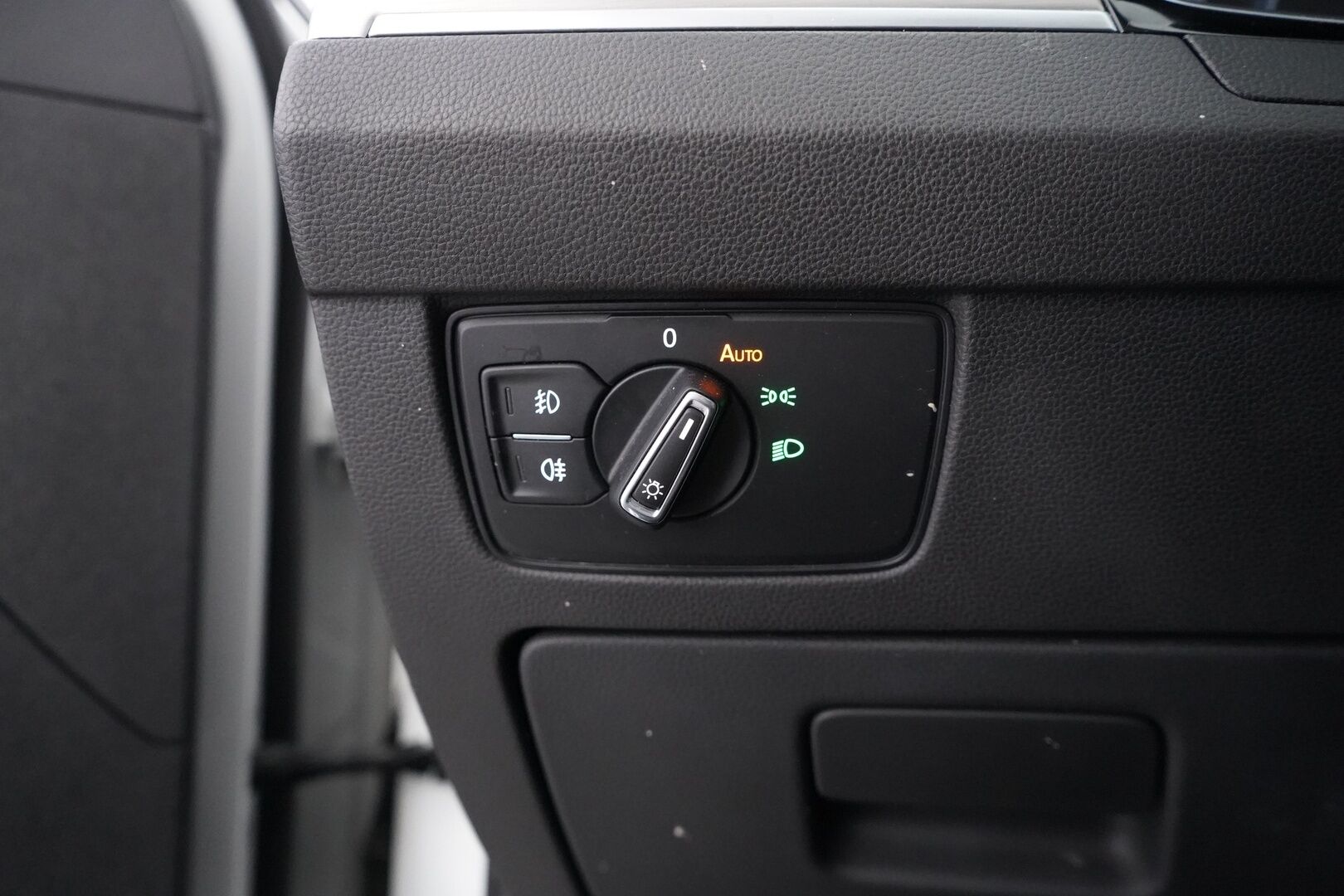 Volkswagen Passat 2017 Variant Highline 1,6 TDI 88 kW (120 hv) DSG-automaatti - ACC | Digimittaristo | Webasto | Apple Carplay | Sähkökontti | Suomi-auto | Jakopää tehty | Kahdet vanteet