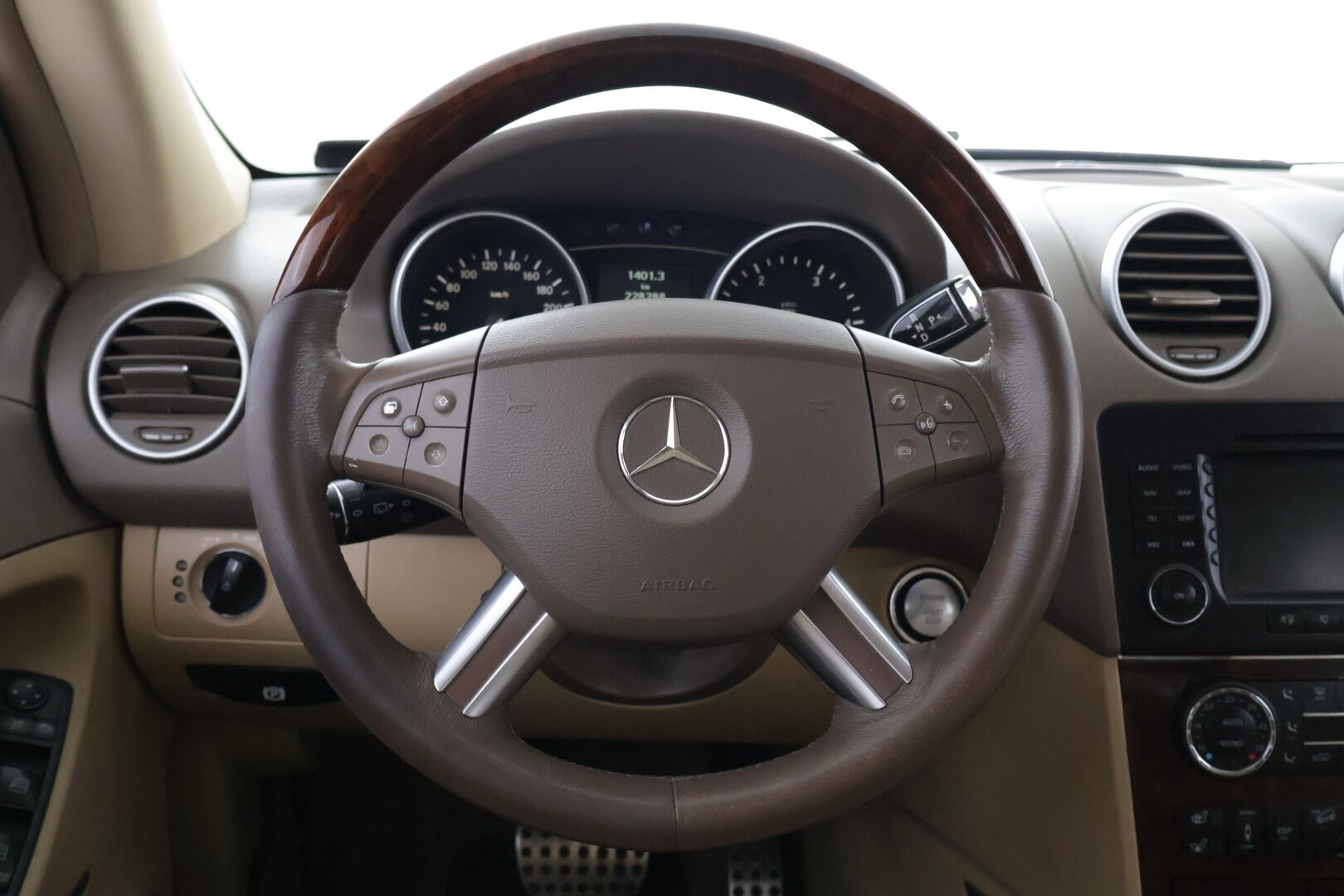 Mercedes-Benz ML 2007 320 CDI 4MATIC - YritysOutlet - Myydään vain yrityksille - | AMG Sport | Airmatic + ADS | Distronic (ACC) | Koukku | Keyless Go | Tuuletetut nahat | Multicontour | H/K | P.kamera | Bi Xenon | Muistipenkit |