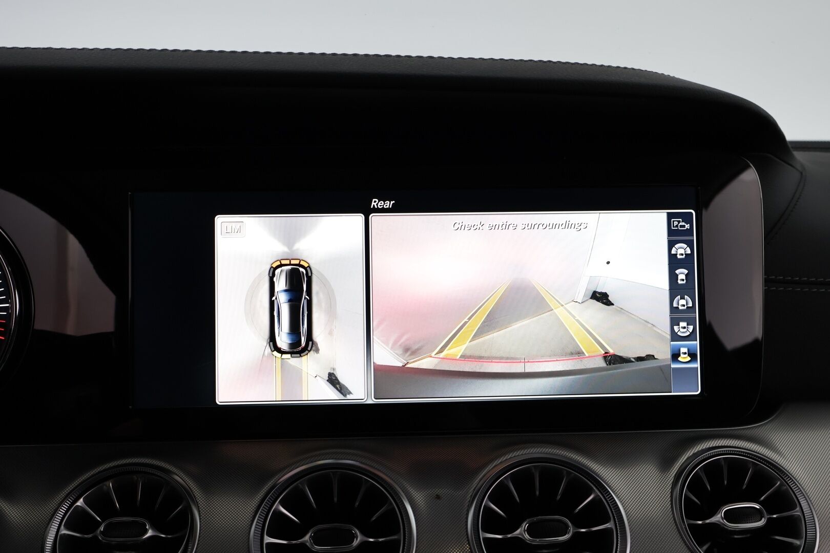 Mercedes-Benz E 2017 220 d A Coupé - Nahkasisusta / Multibeam-LED / 360-Kamera / Navi / Lohko & Sisäpistoke / Vakkari / Kahdet renkaat aluvantein | Upea Mattaväri!