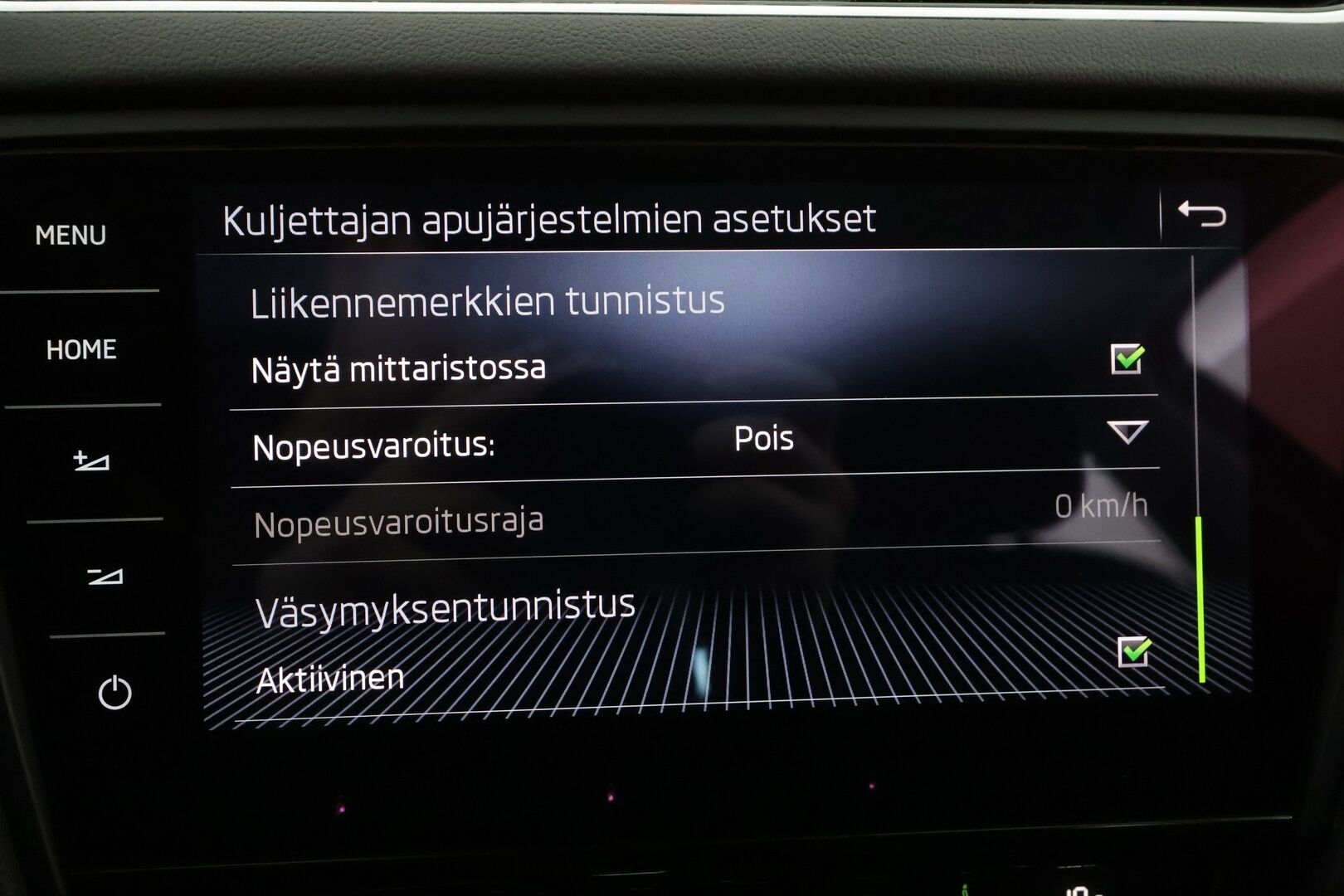 Skoda Octavia 2018 1,4 TSI Style Autom. * Vakkari / Webasto / P.tutkat / Keyless / LED / Apple&Android / Navi* - Suomi-auto / Kahdet Renkaat - HULLUT AVAJAISHULINAT KORKOTARJOUS 3,29 %