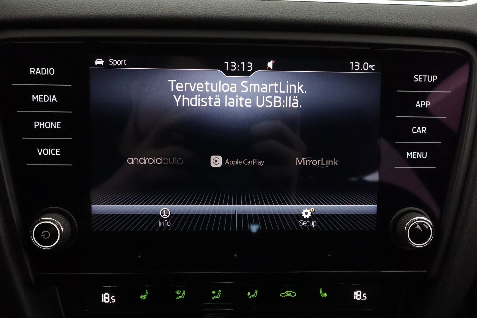 Skoda Octavia 2018 Combi 1,4 TSI Style DSG * ACC / Webasto / LED / P.kamera / Sähköluukku / Keyless / Ratinlämmitin * - Suomi-auto / Kahdet renkaat aluvanteilla / Merkkihuollettu / Juuri katsastettu - HULLUT AVAJAISHULINAT KORKOTARJOUS 3,29 %