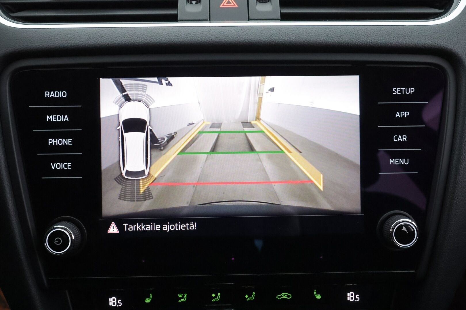 Skoda Octavia 2018 Combi 1,4 TSI Style DSG * ACC / Webasto / LED / P.kamera / Sähköluukku / Keyless / Ratinlämmitin * - Suomi-auto / Kahdet renkaat aluvanteilla / Merkkihuollettu / Juuri katsastettu - HULLUT AVAJAISHULINAT KORKOTARJOUS 3,29 %