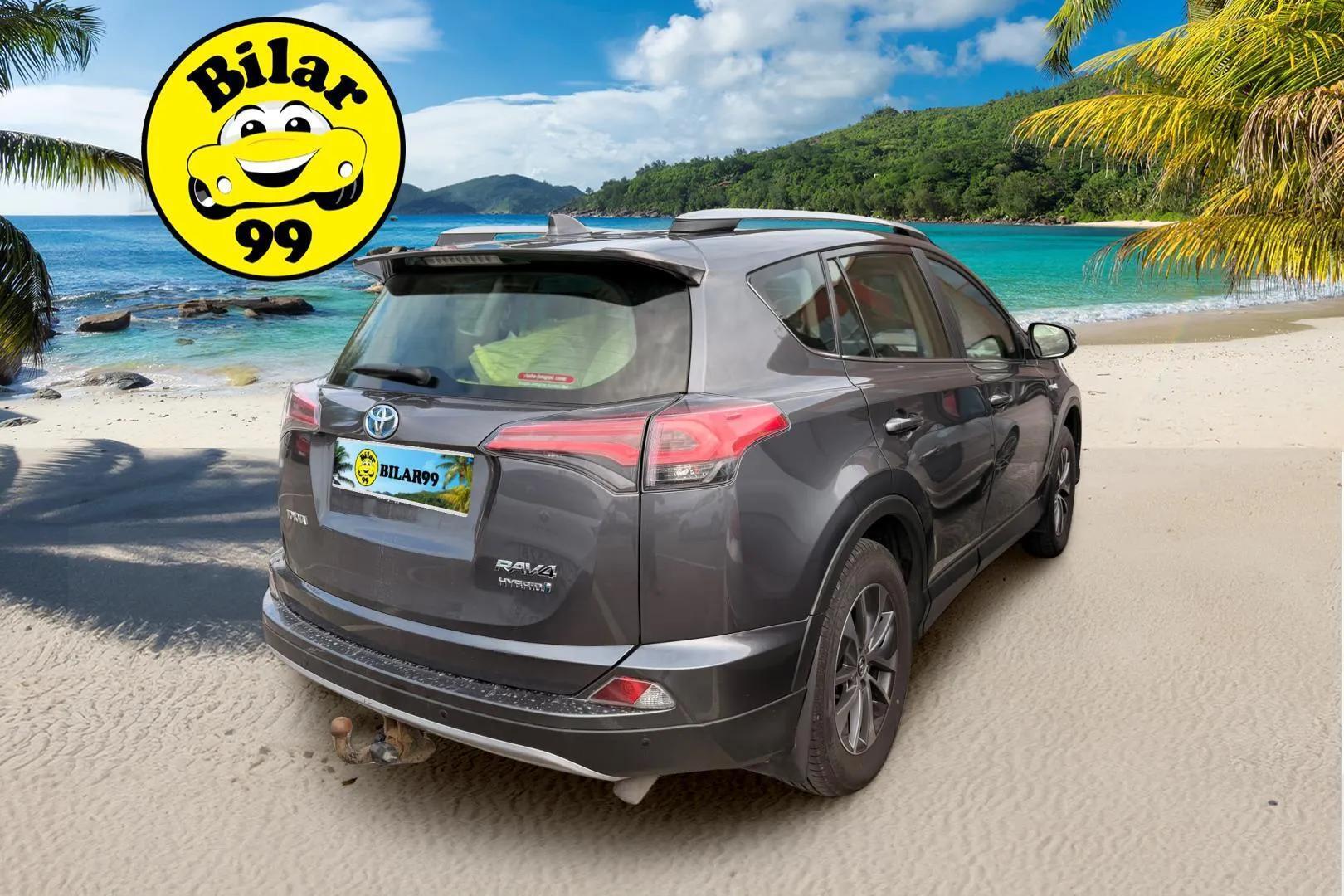 Toyota RAV4 2,5 Hybrid AWD Active 2017, photo 3/5