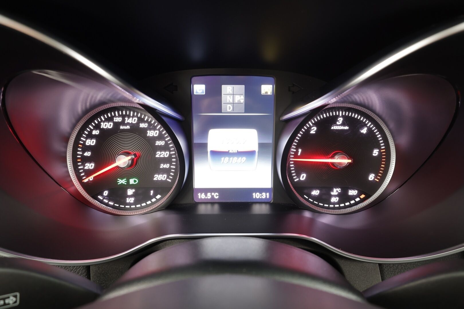 Mercedes-Benz GLC 2017 250 d Coupé 4Matic A Premium Business AMG * Burmester / Webasto / Koukku / ILS-LED / P.kamera / Sportnahat / Navi * - Lasikattoluukku / Suomi-auto / Kahdet renkaat