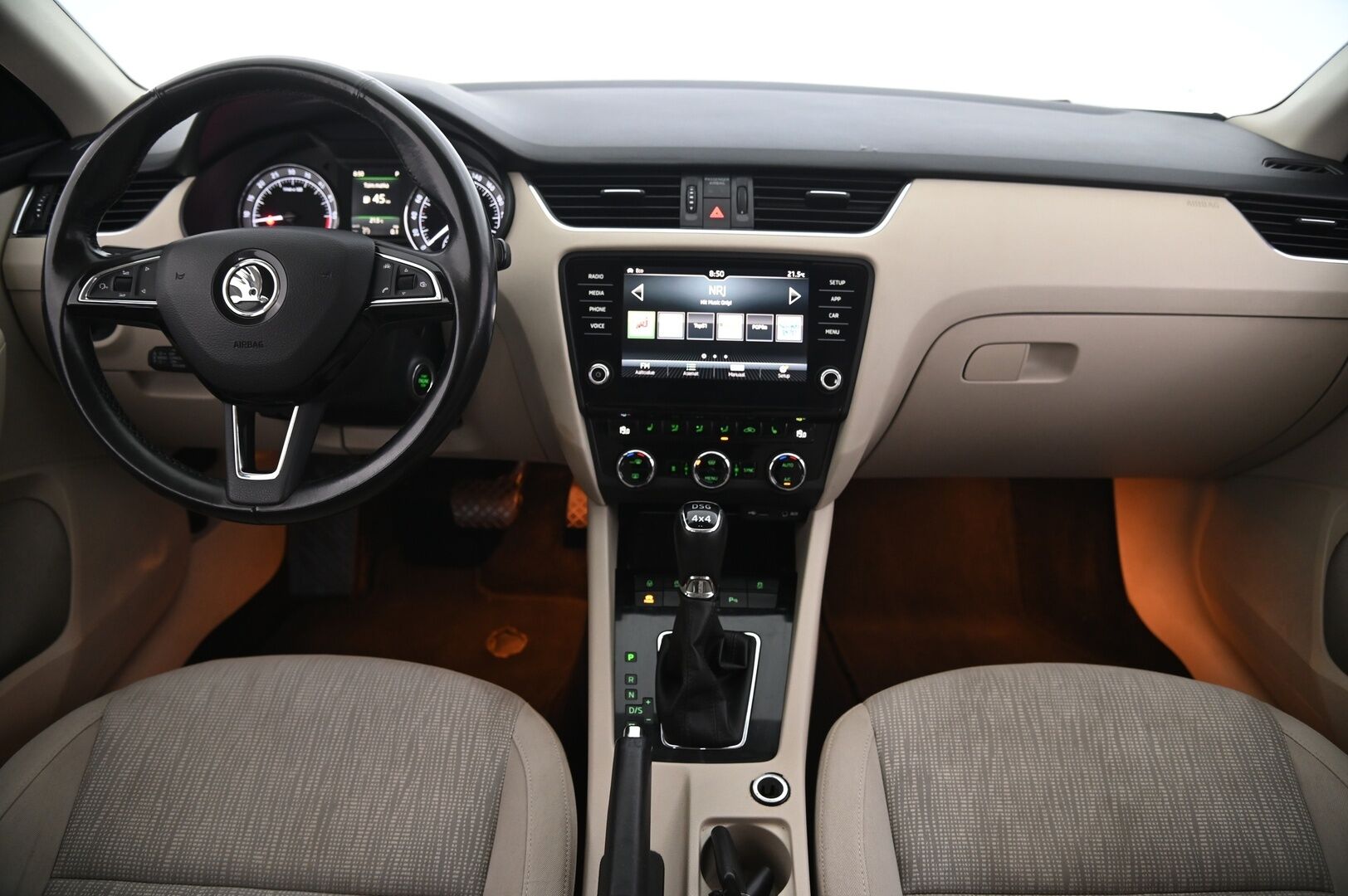 Skoda Octavia 2017 Combi 2,0 TDI 184 4x4 Style DSG Autom. - Adapt vakkari | Blis | Avaimeton kulku | Webasto | P*kamera | Lämmitettävä tuulilasi | Smartlink | 2.Om | Suomi-auto